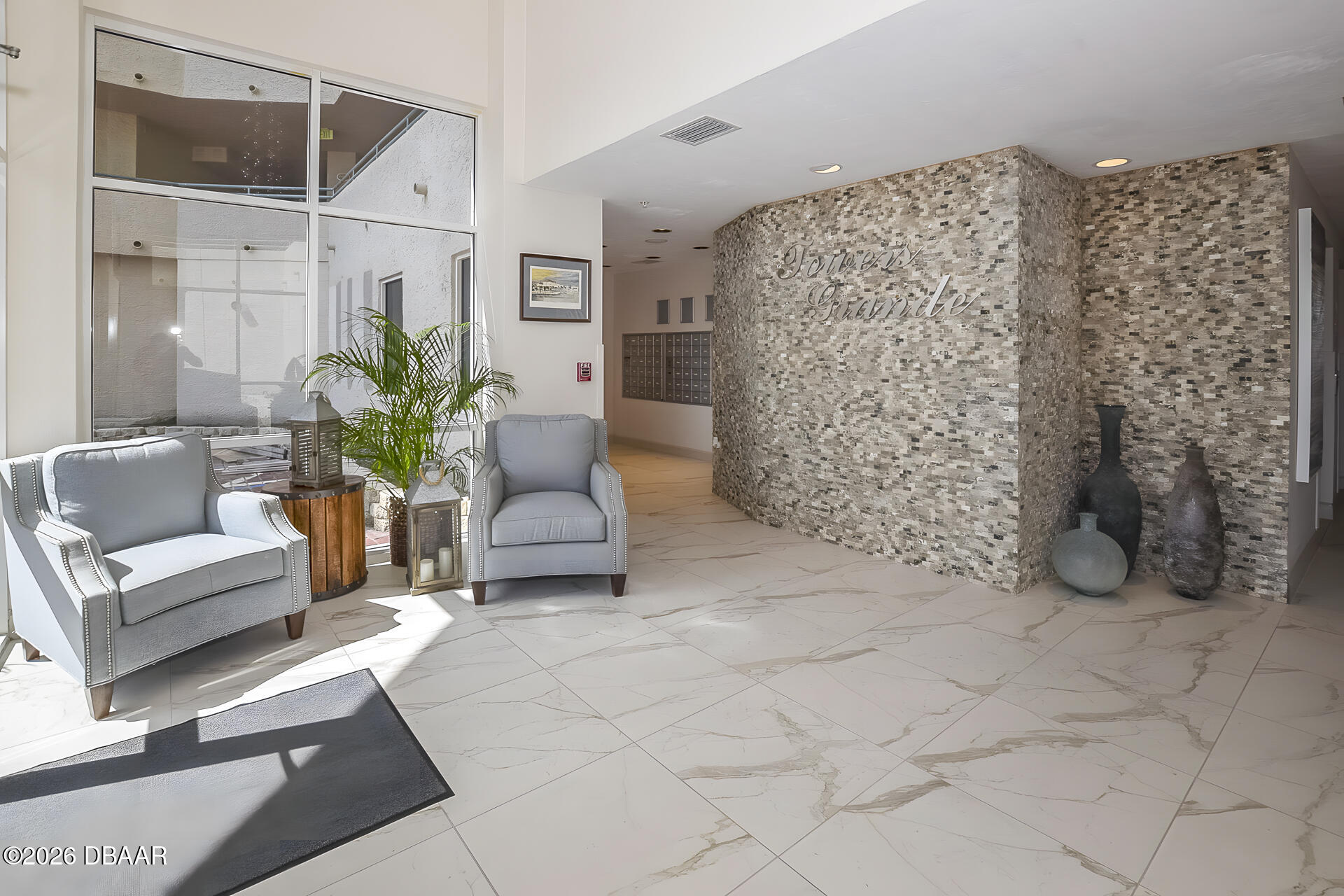 2055 S Atlantic Avenue Unit: 703