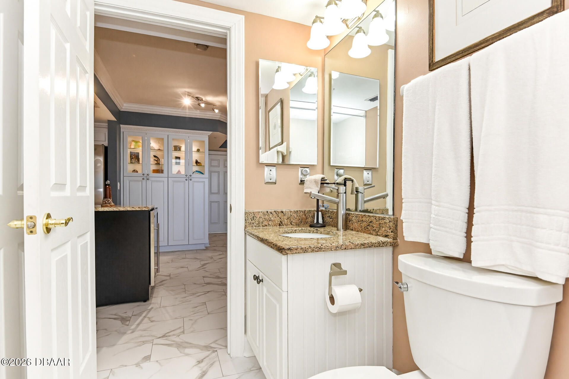 2055 S Atlantic Avenue Unit: 703
