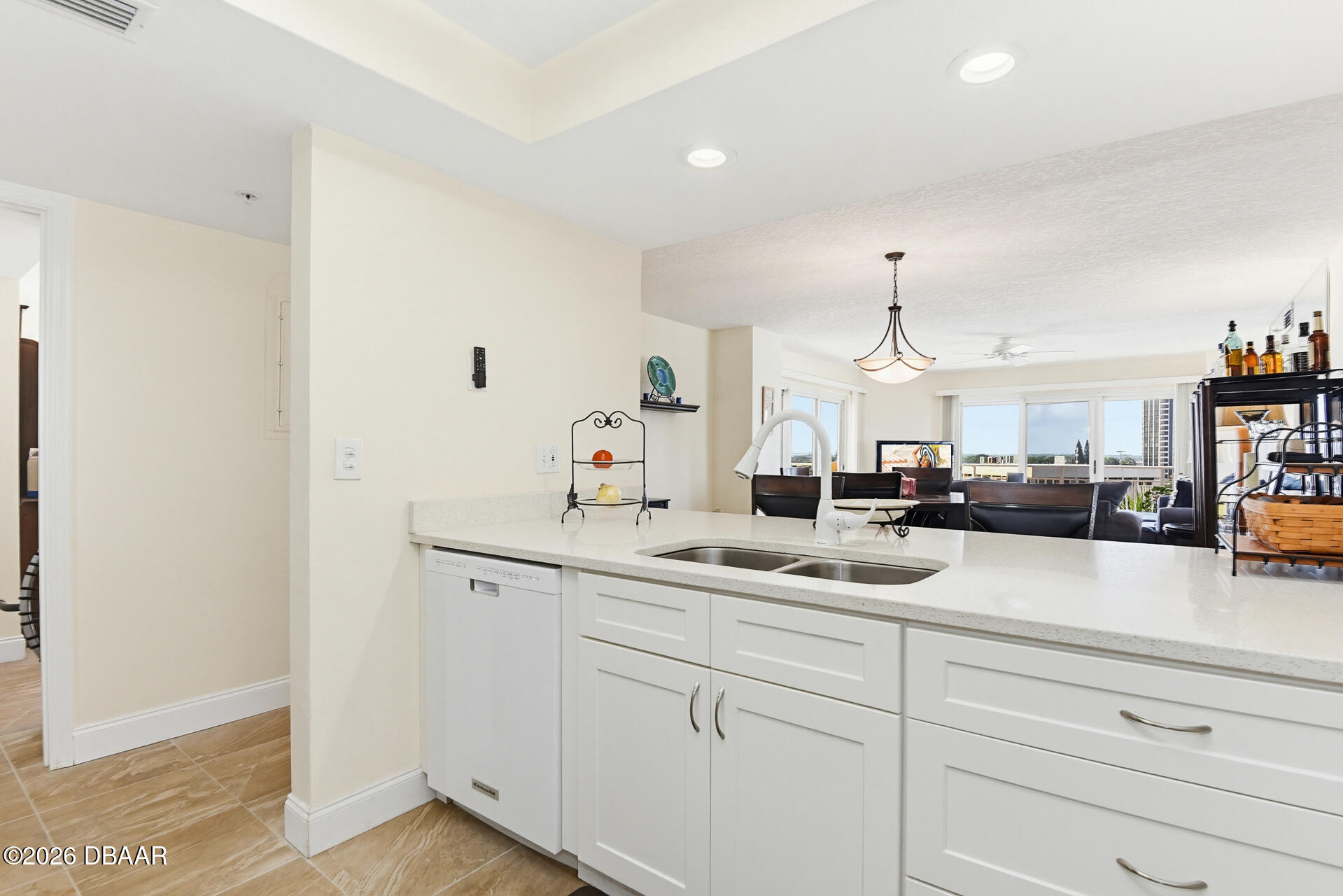 2967 S Atlantic Avenue Unit: 408