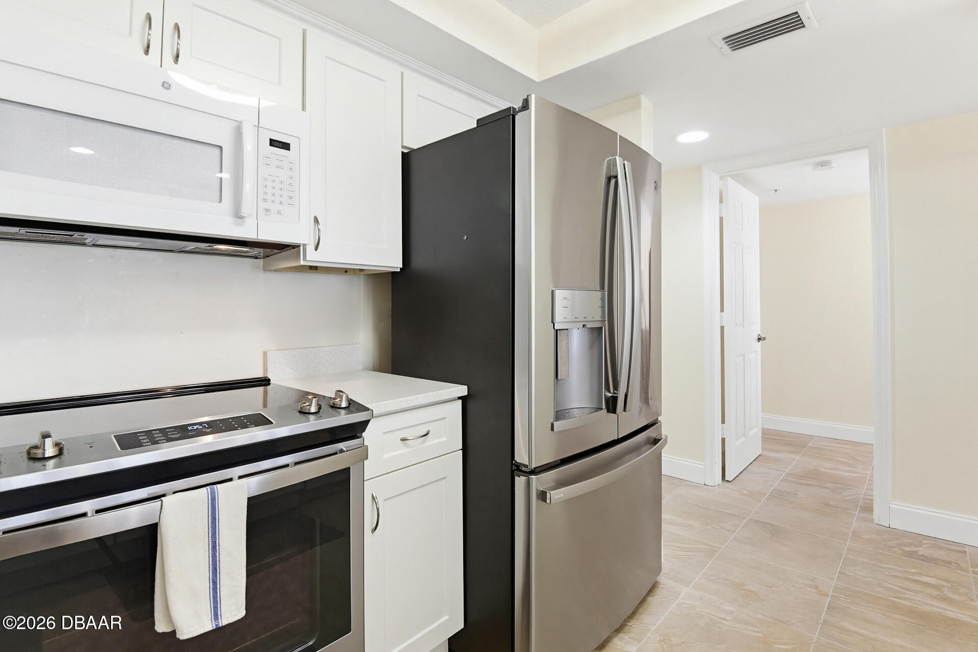 2967 S Atlantic Avenue Unit: 408