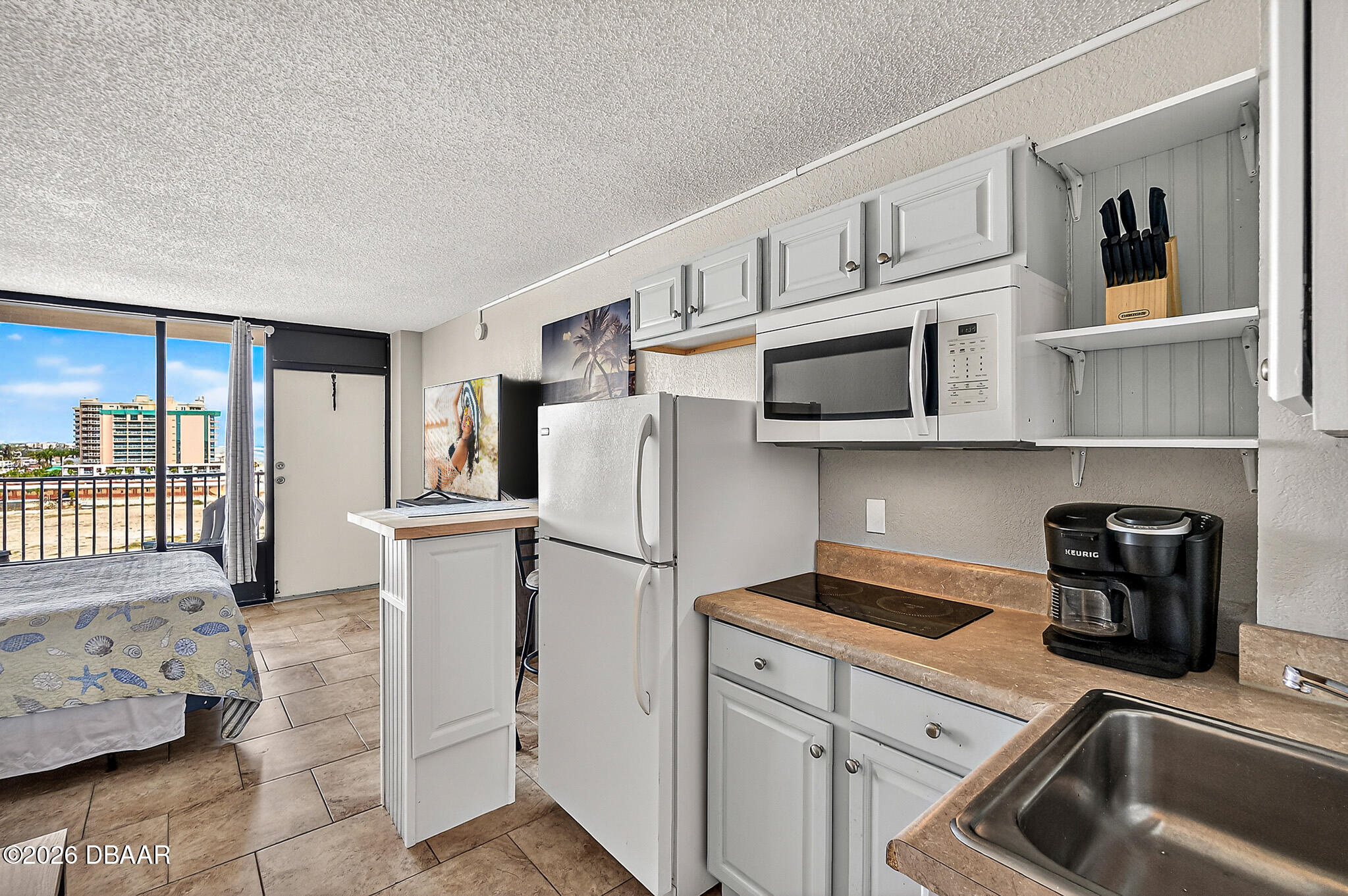 2043 S Atlantic Avenue 718