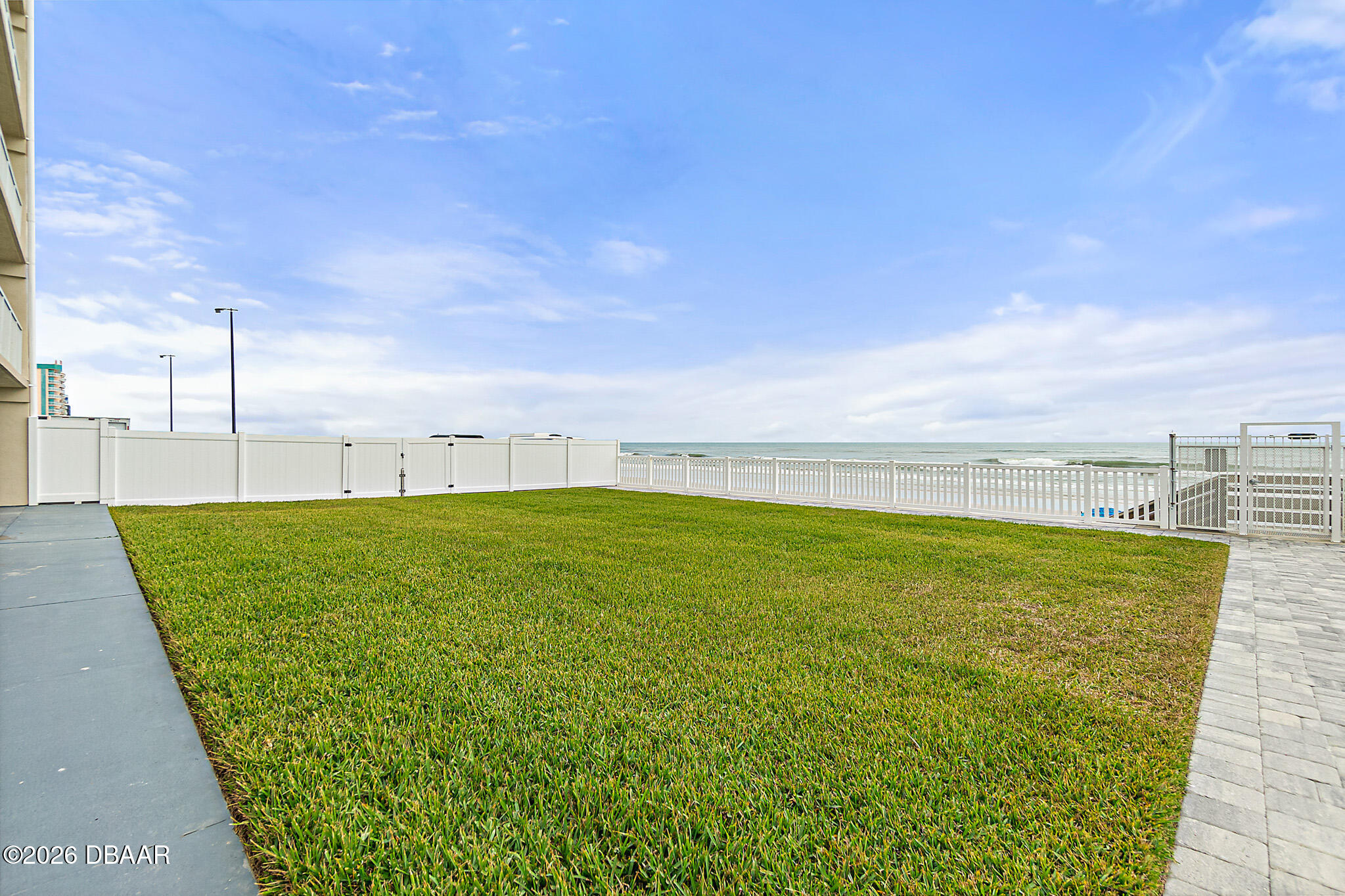 2043 S Atlantic Avenue 718