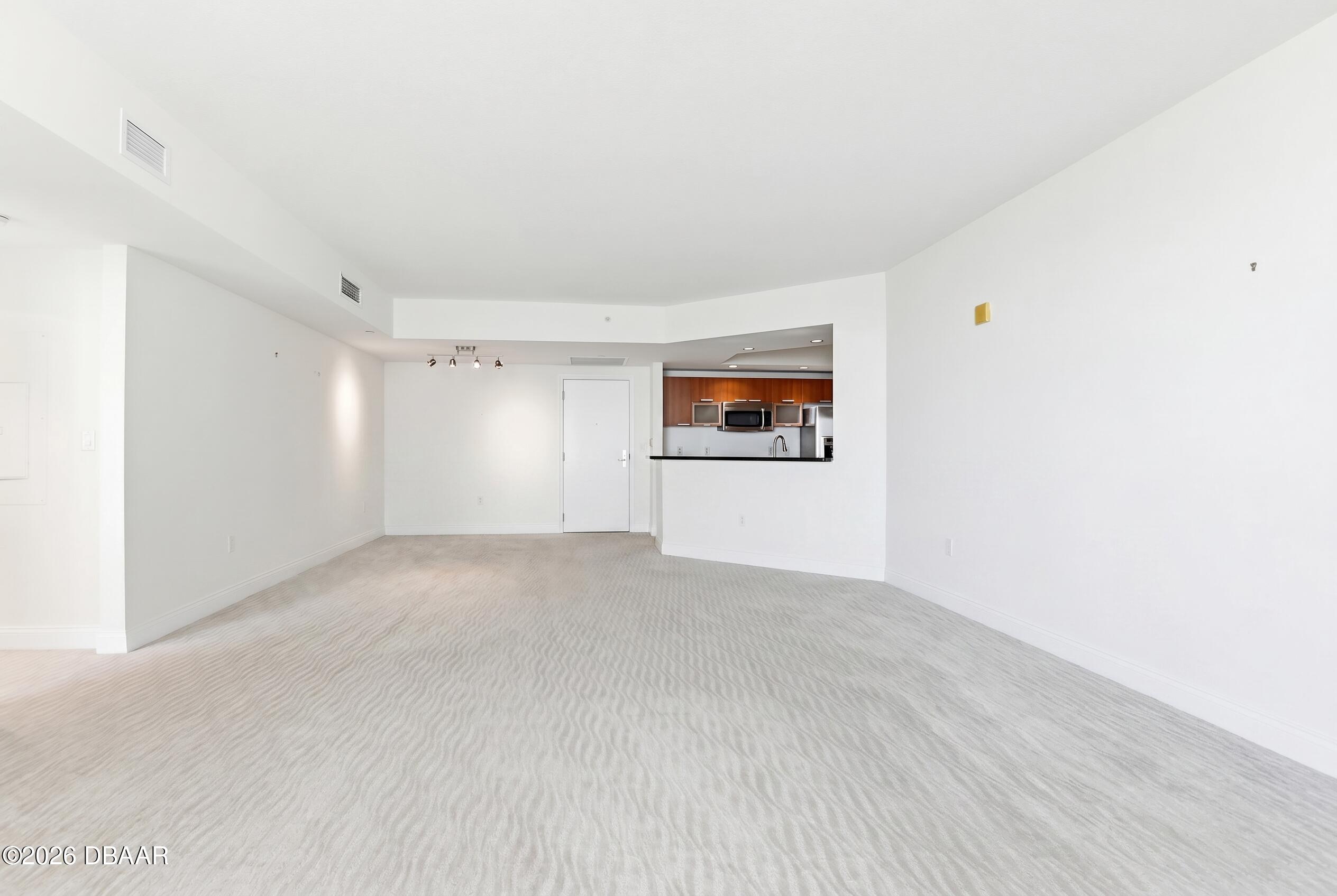 241 Riverside Drive Unit: 1604