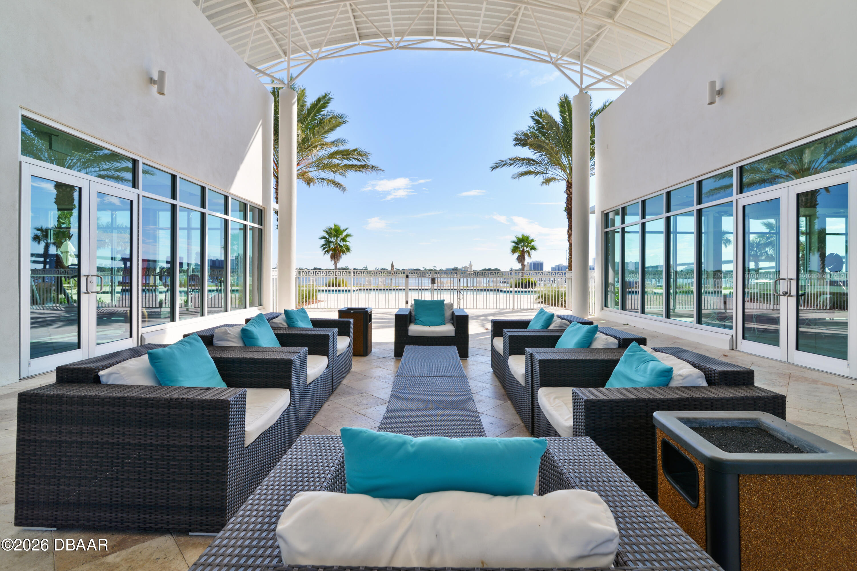 241 Riverside Drive Unit: 1604