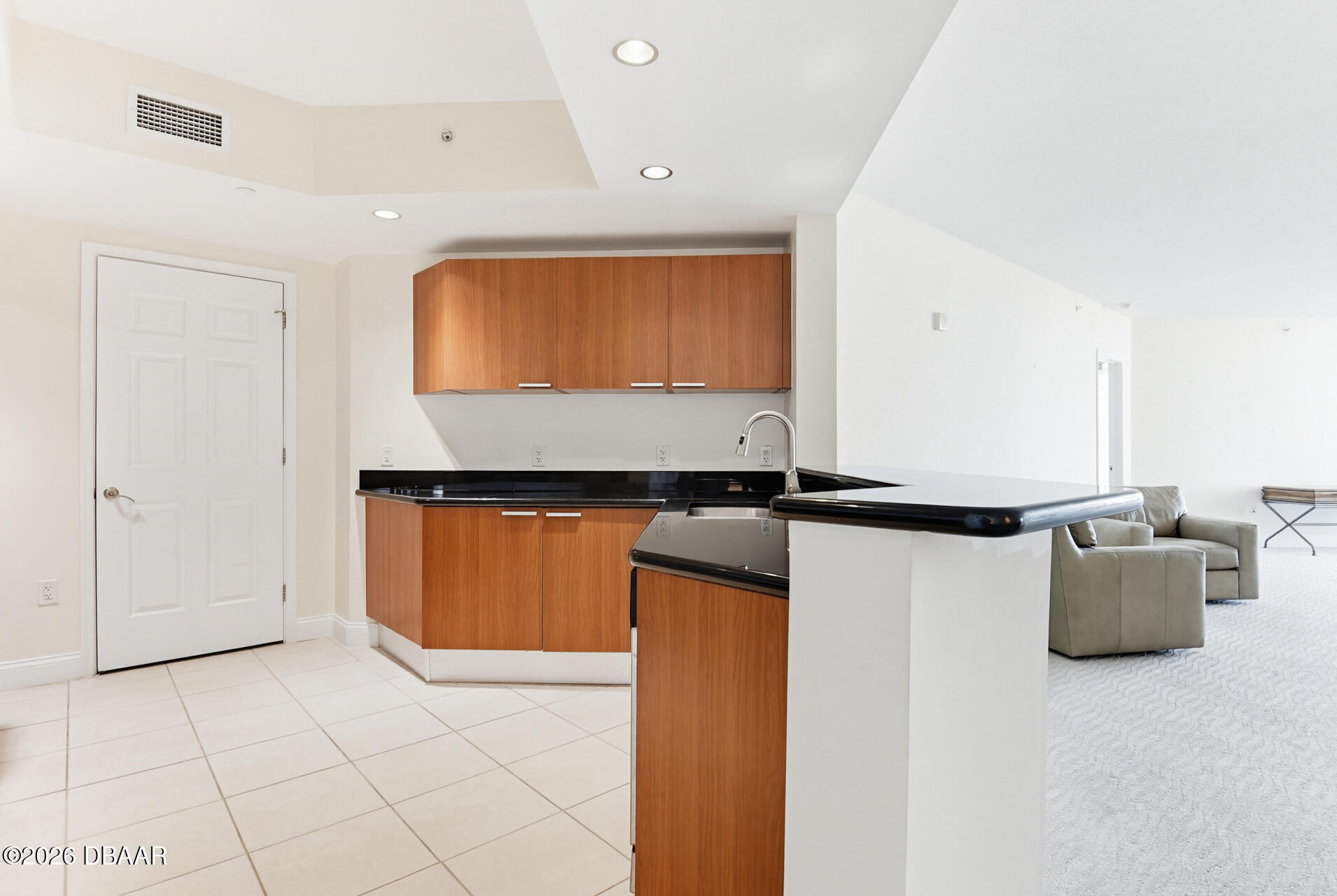 241 Riverside Drive Unit: 1604