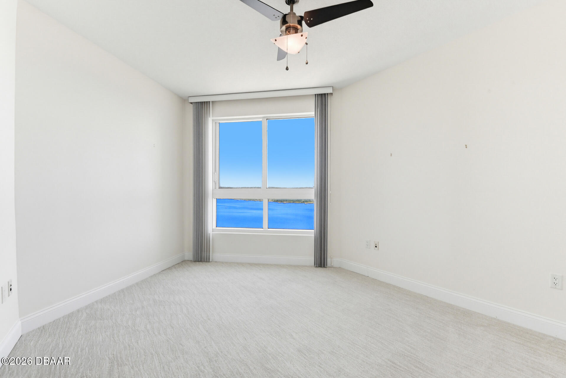 241 Riverside Drive Unit: 1604