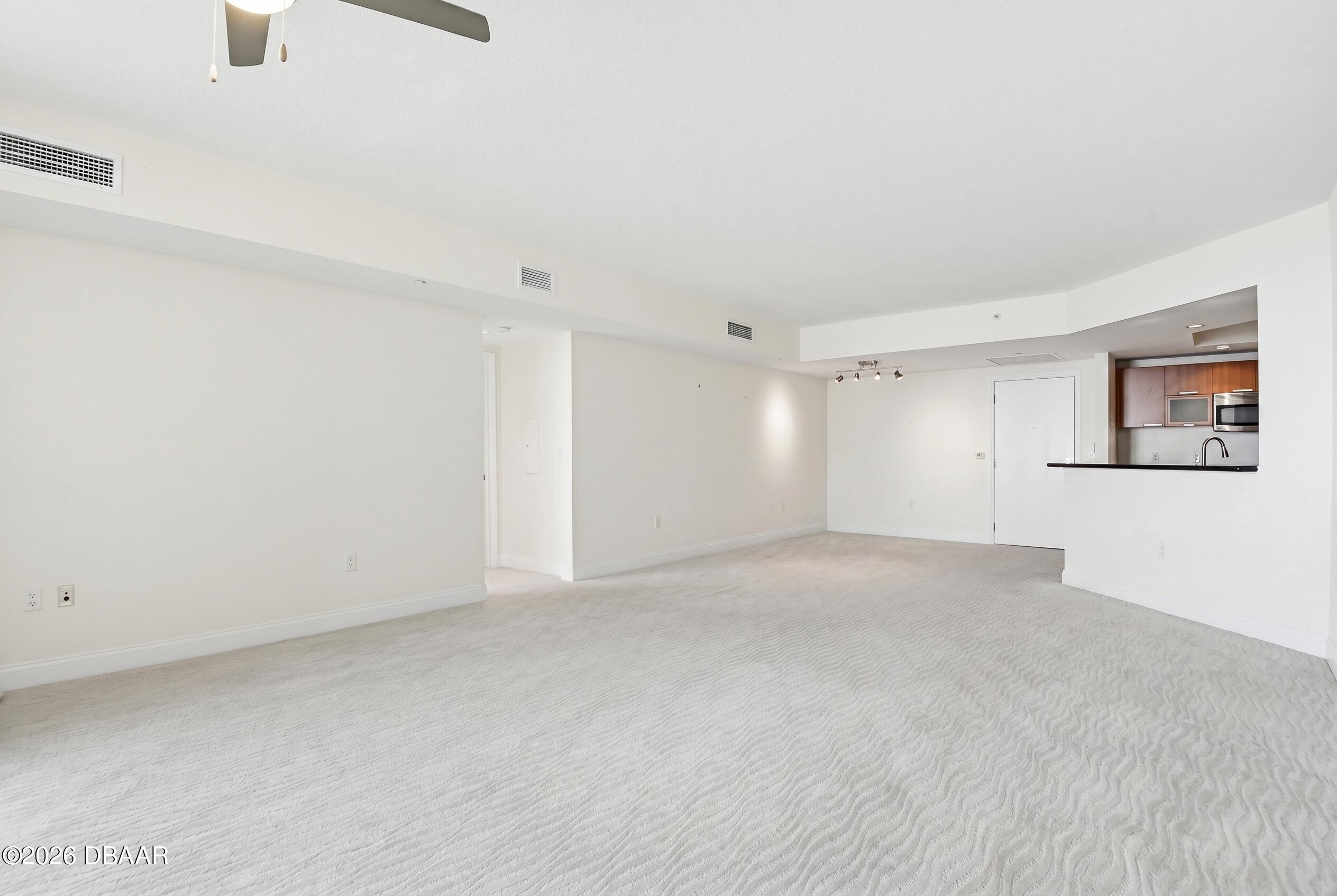 241 Riverside Drive Unit: 1604