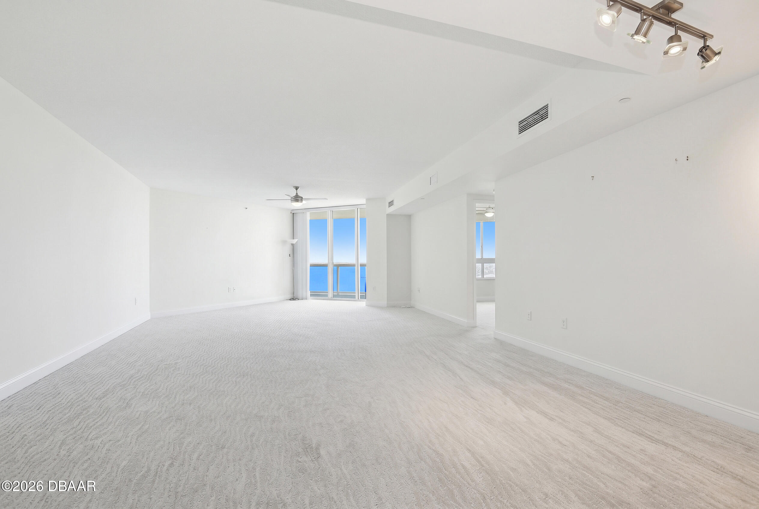 241 Riverside Drive Unit: 1604