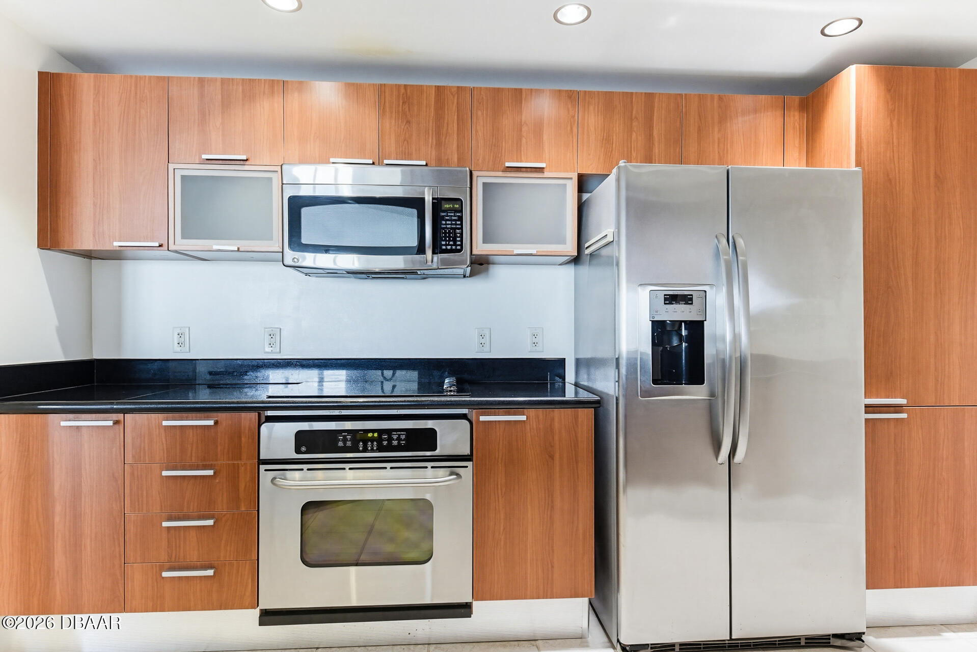 241 Riverside Drive Unit: 1604