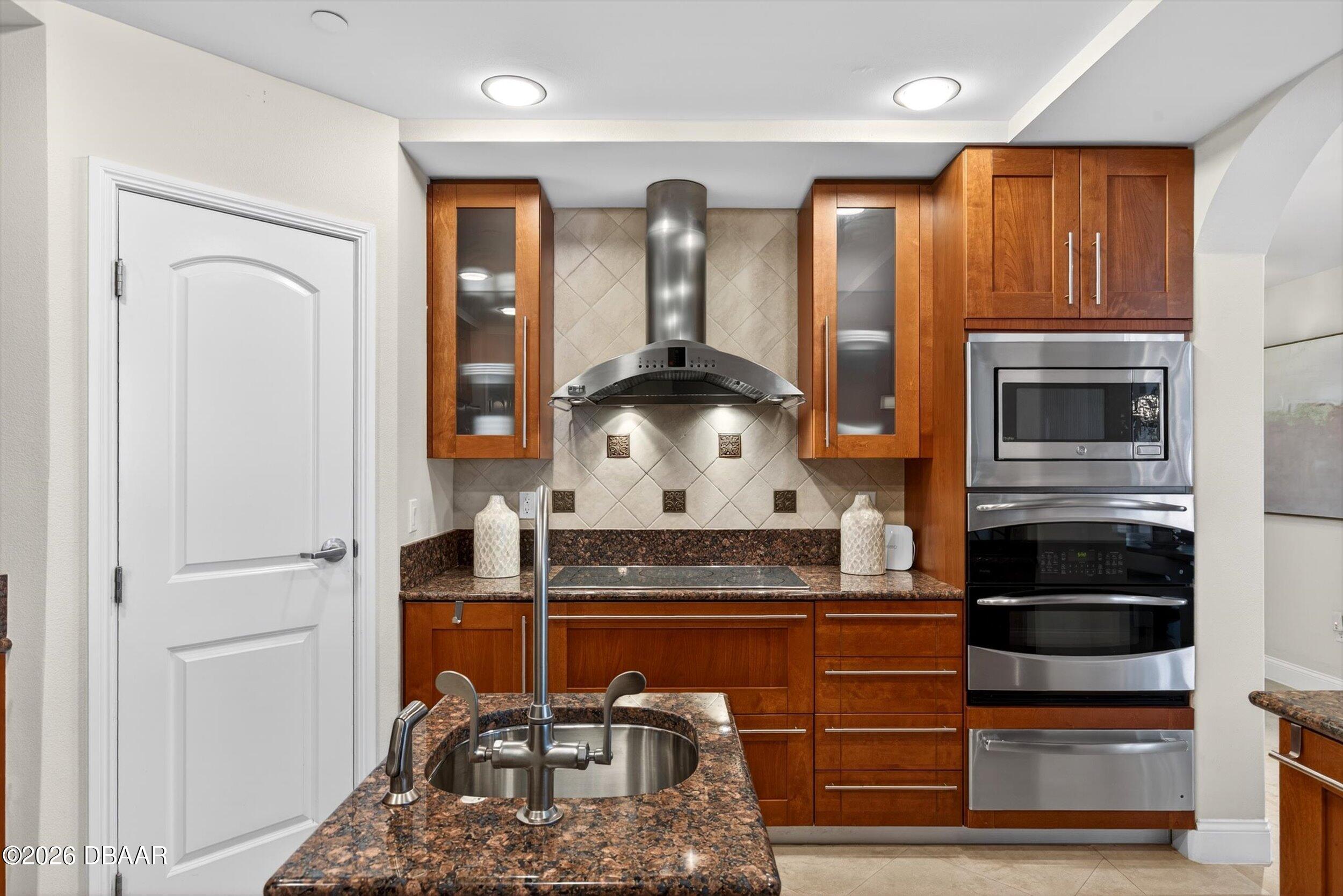 3703 S Atlantic Avenue Unit: 204