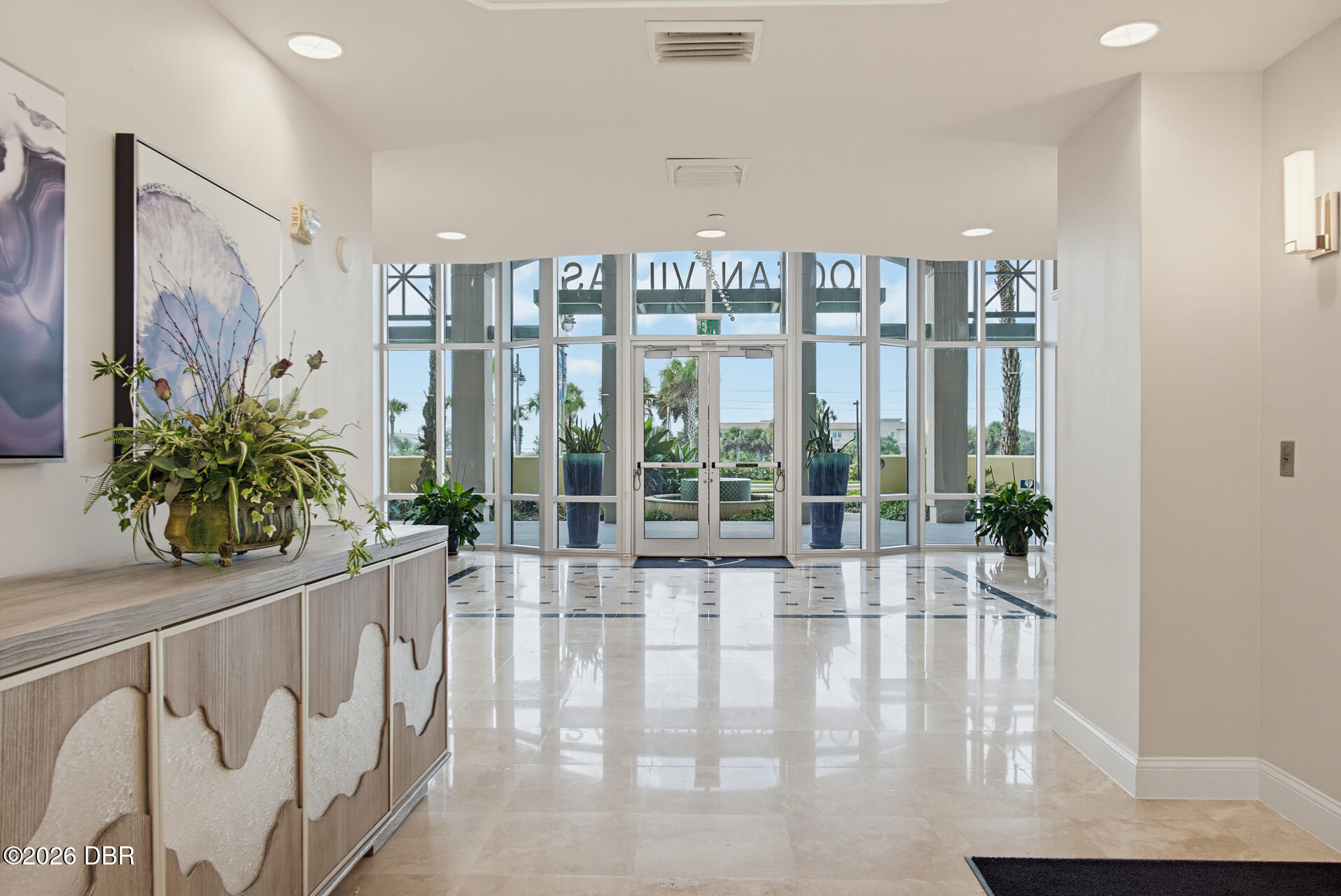 3703 S Atlantic Avenue Unit: 204