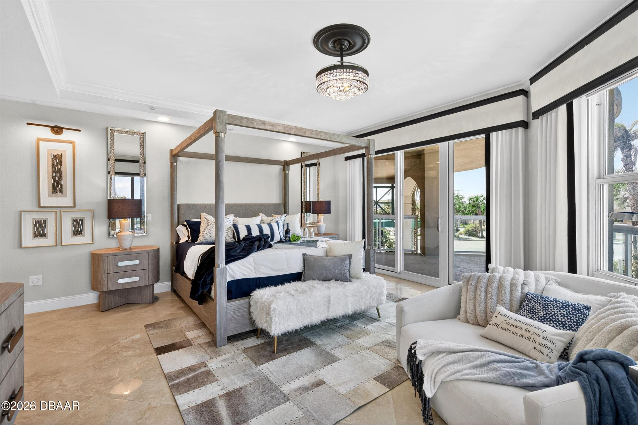 3703 S Atlantic Avenue Unit: 204