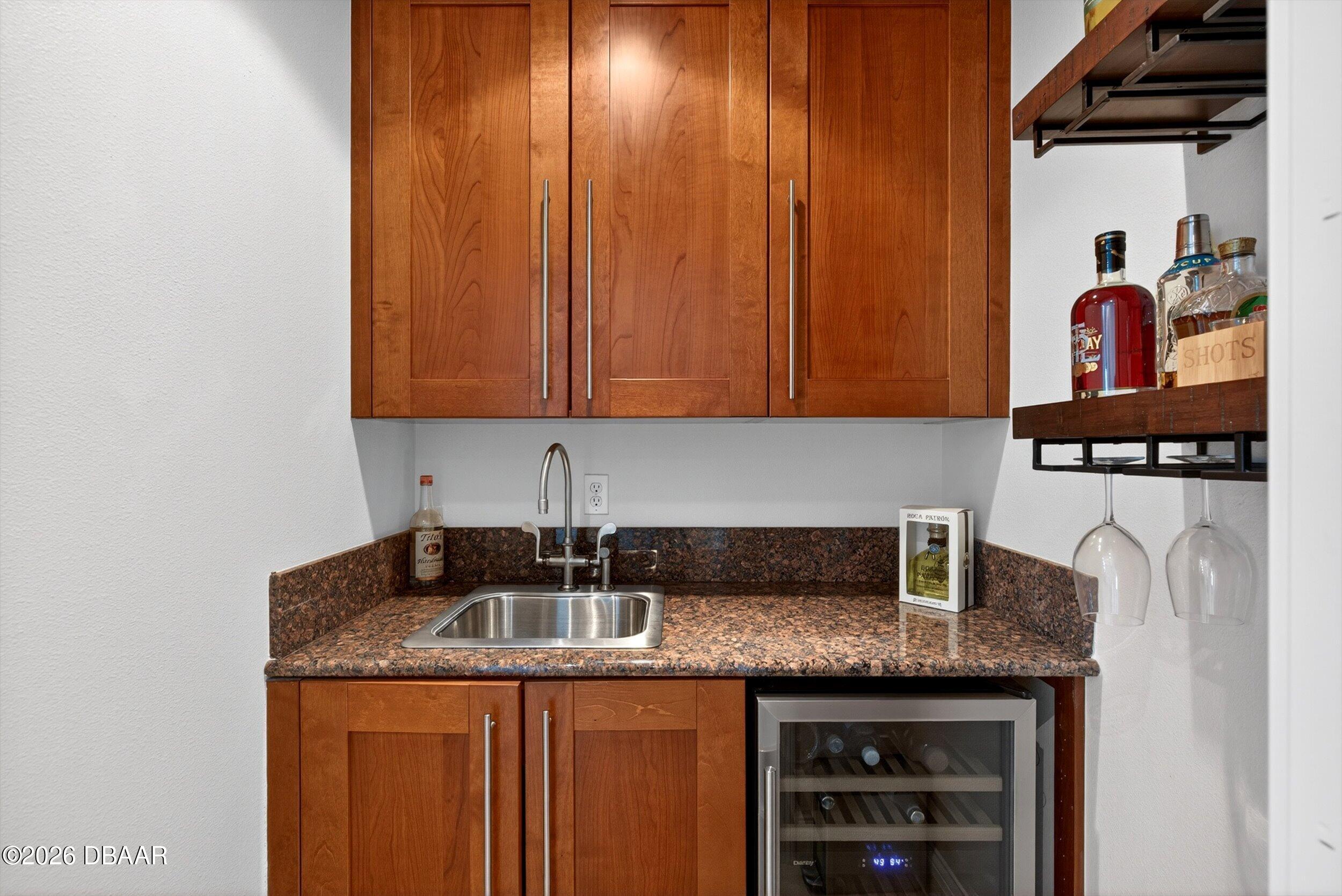 3703 S Atlantic Avenue Unit: 204