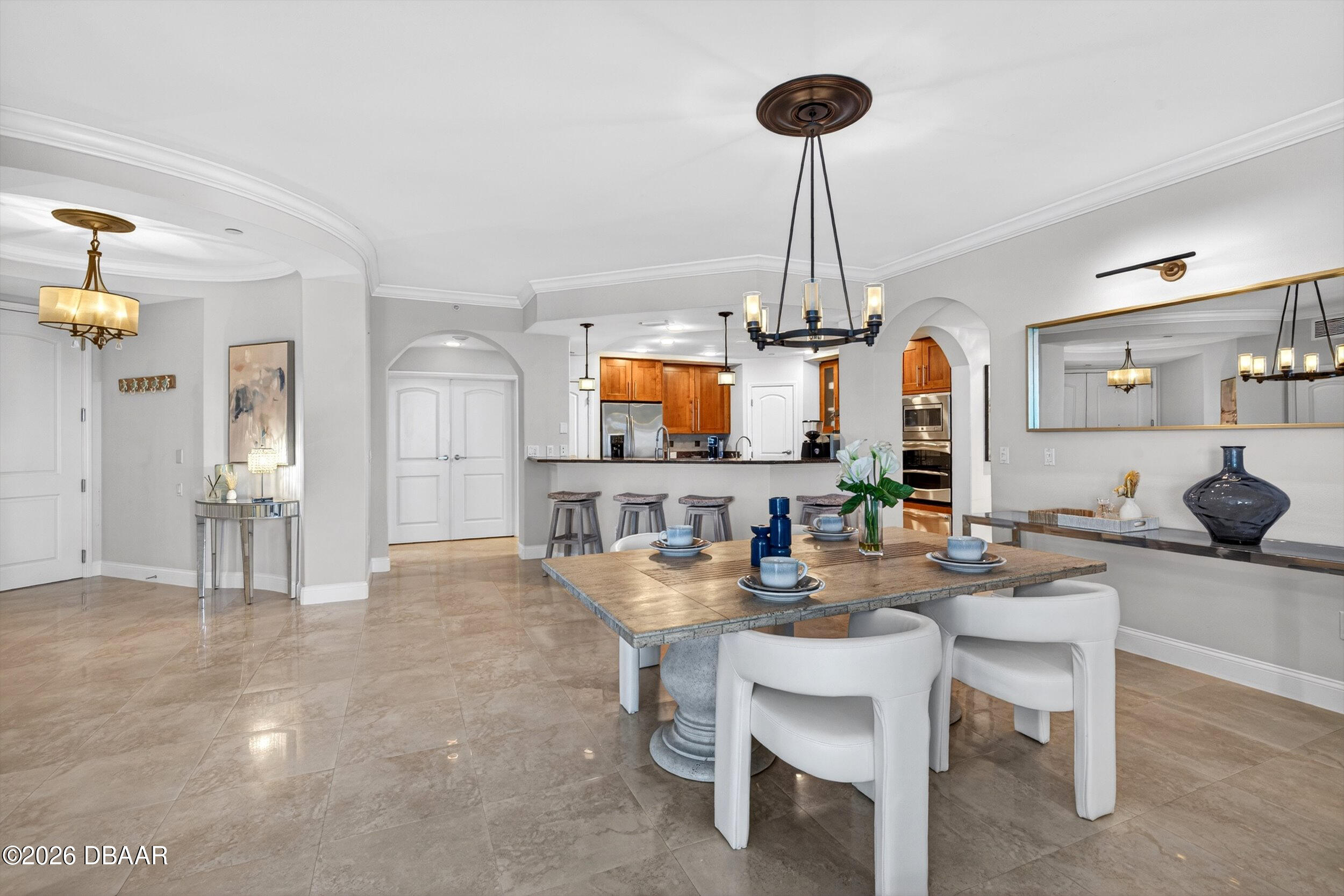 3703 S Atlantic Avenue Unit: 204