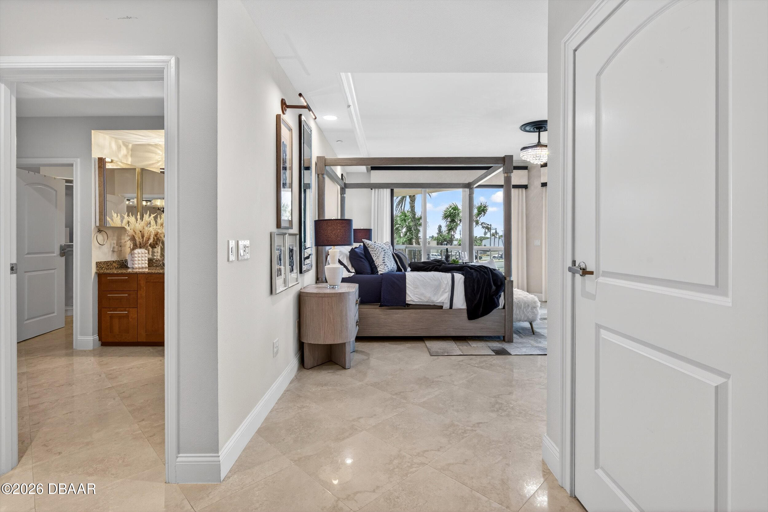 3703 S Atlantic Avenue Unit: 204