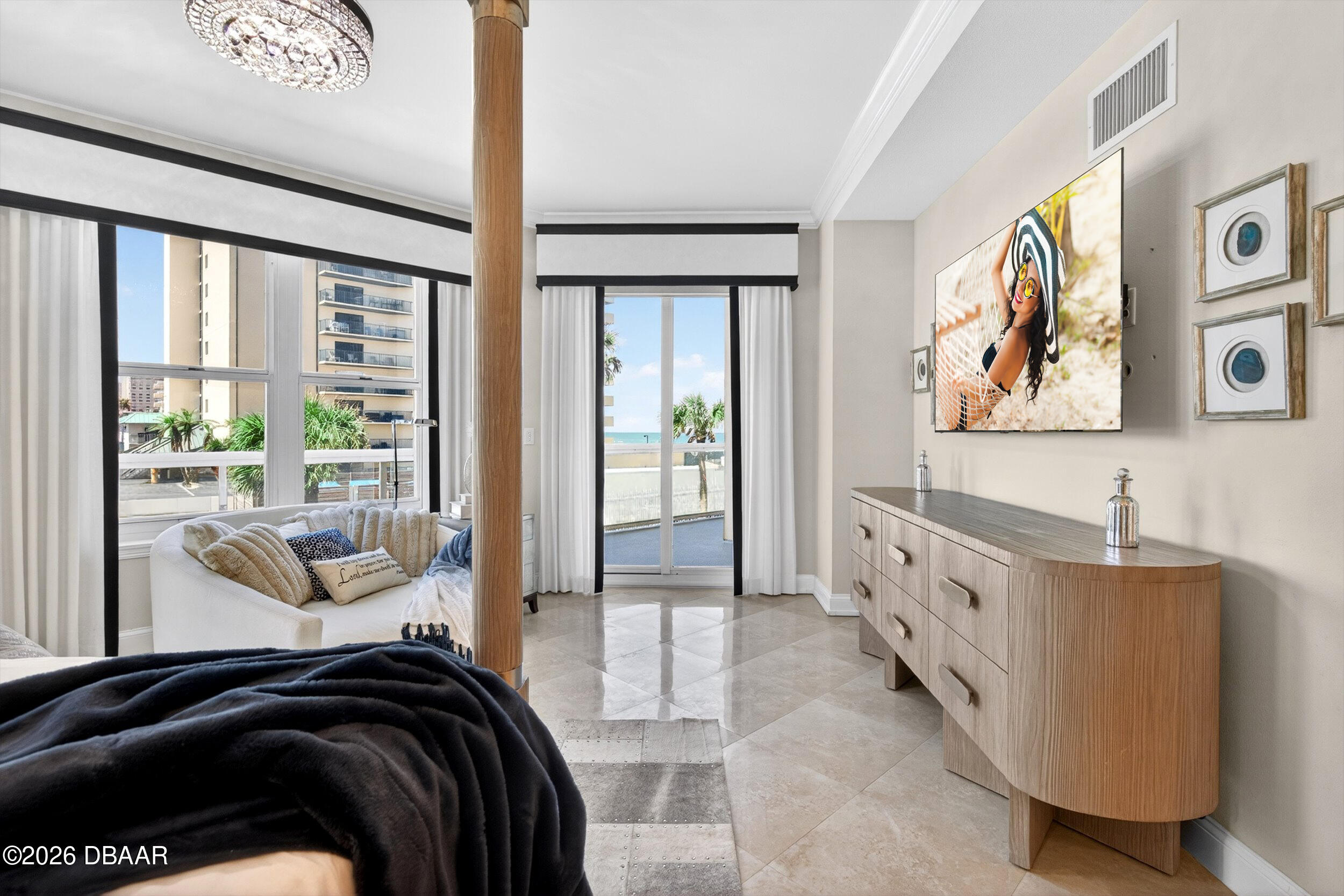 3703 S Atlantic Avenue Unit: 204