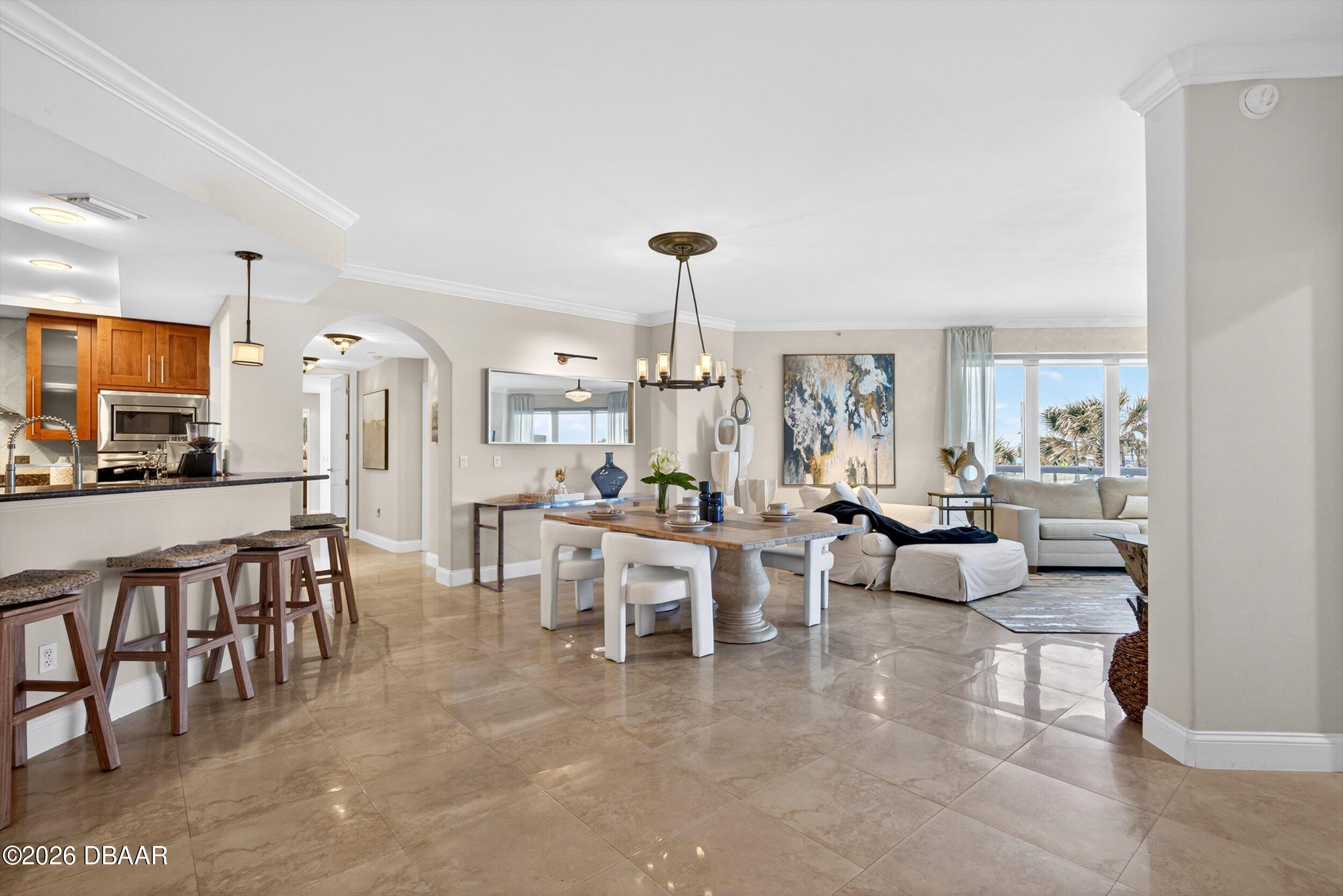 3703 S Atlantic Avenue Unit: 204