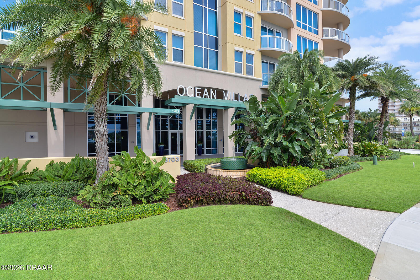 3703 S Atlantic Avenue Unit: 204