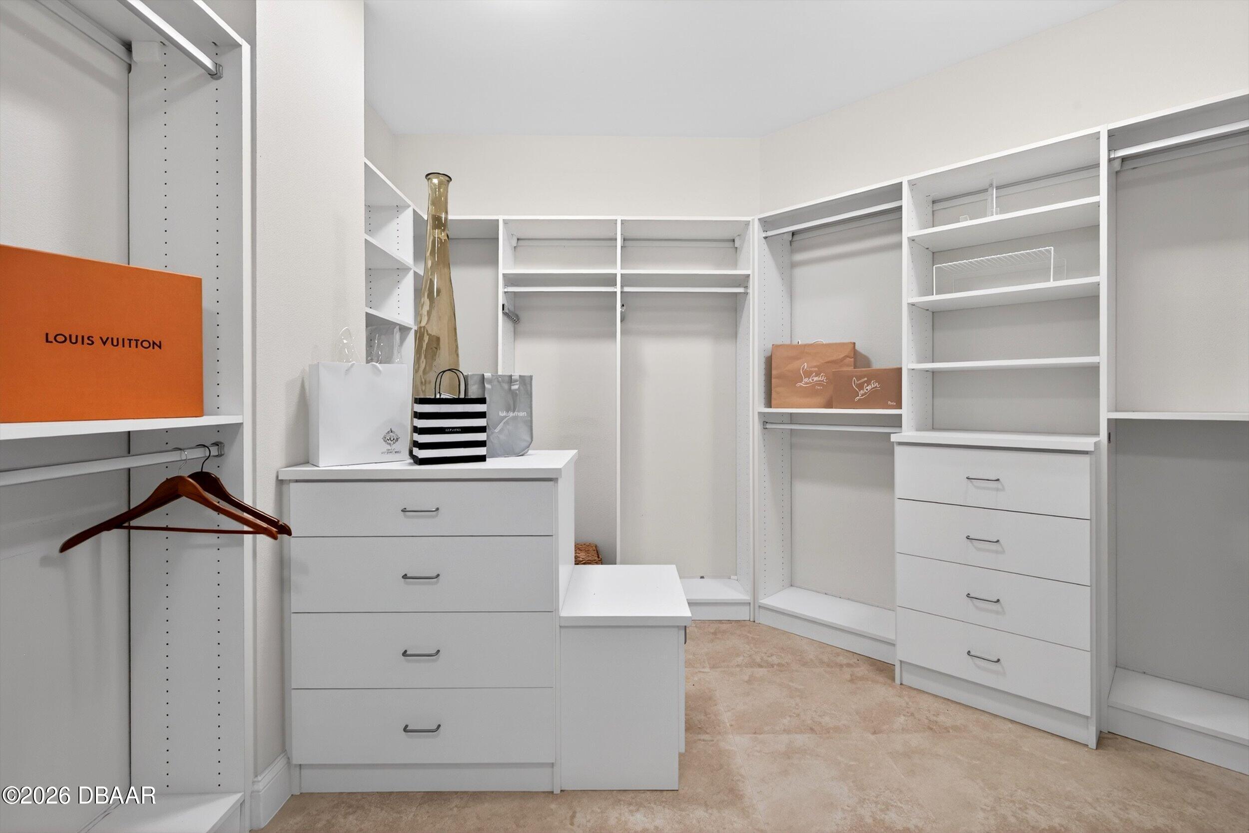 3703 S Atlantic Avenue Unit: 204