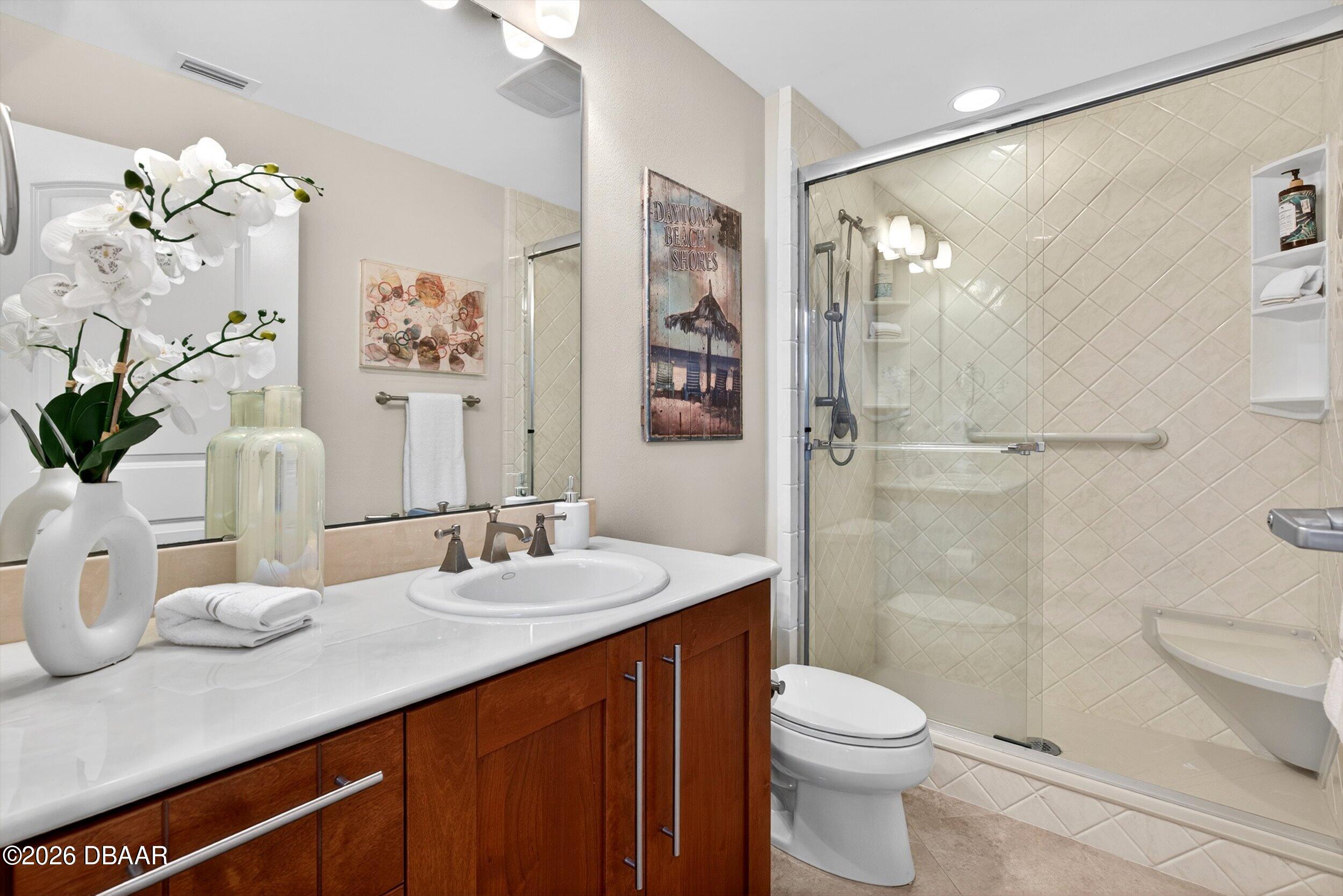 3703 S Atlantic Avenue Unit: 204