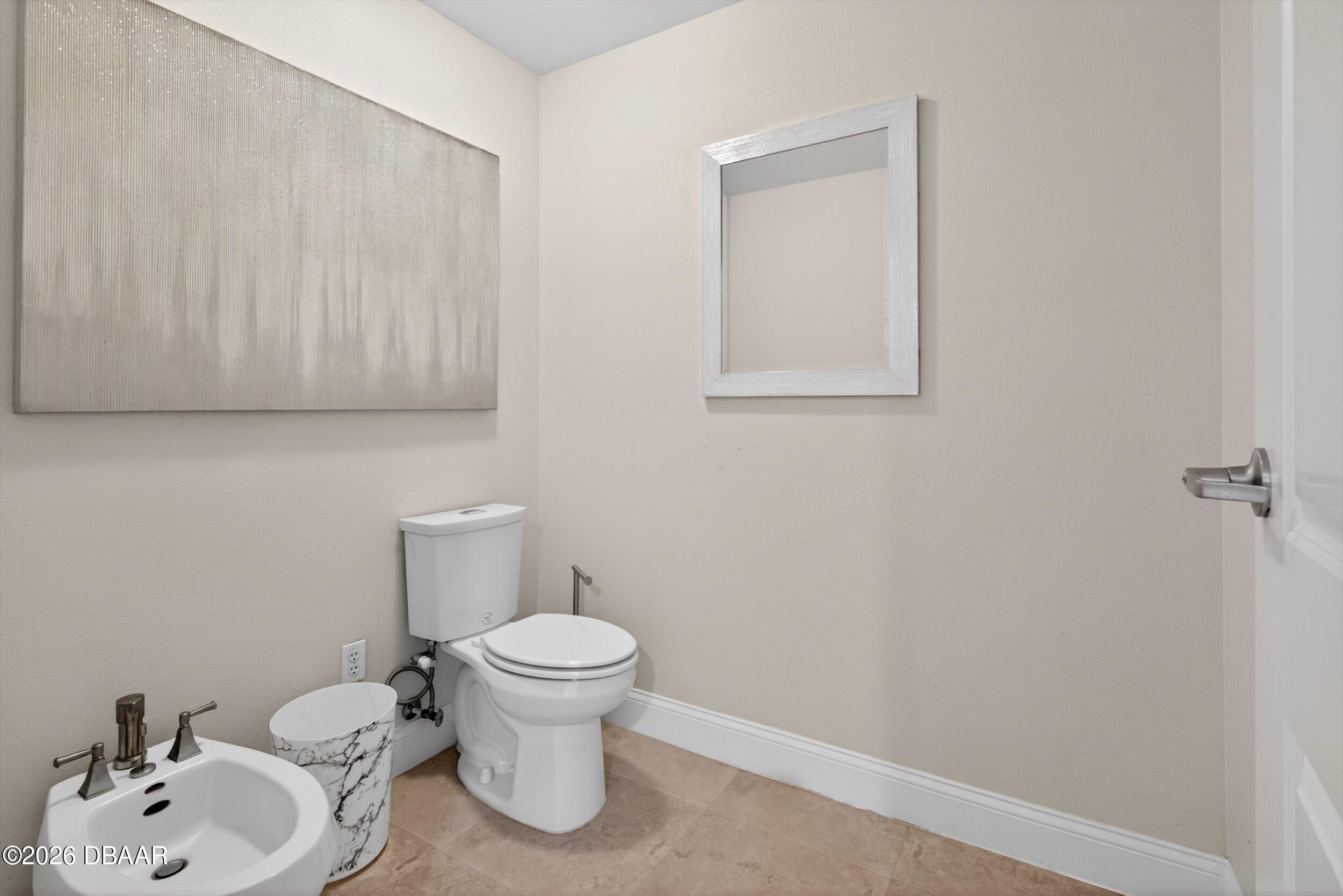 3703 S Atlantic Avenue Unit: 204