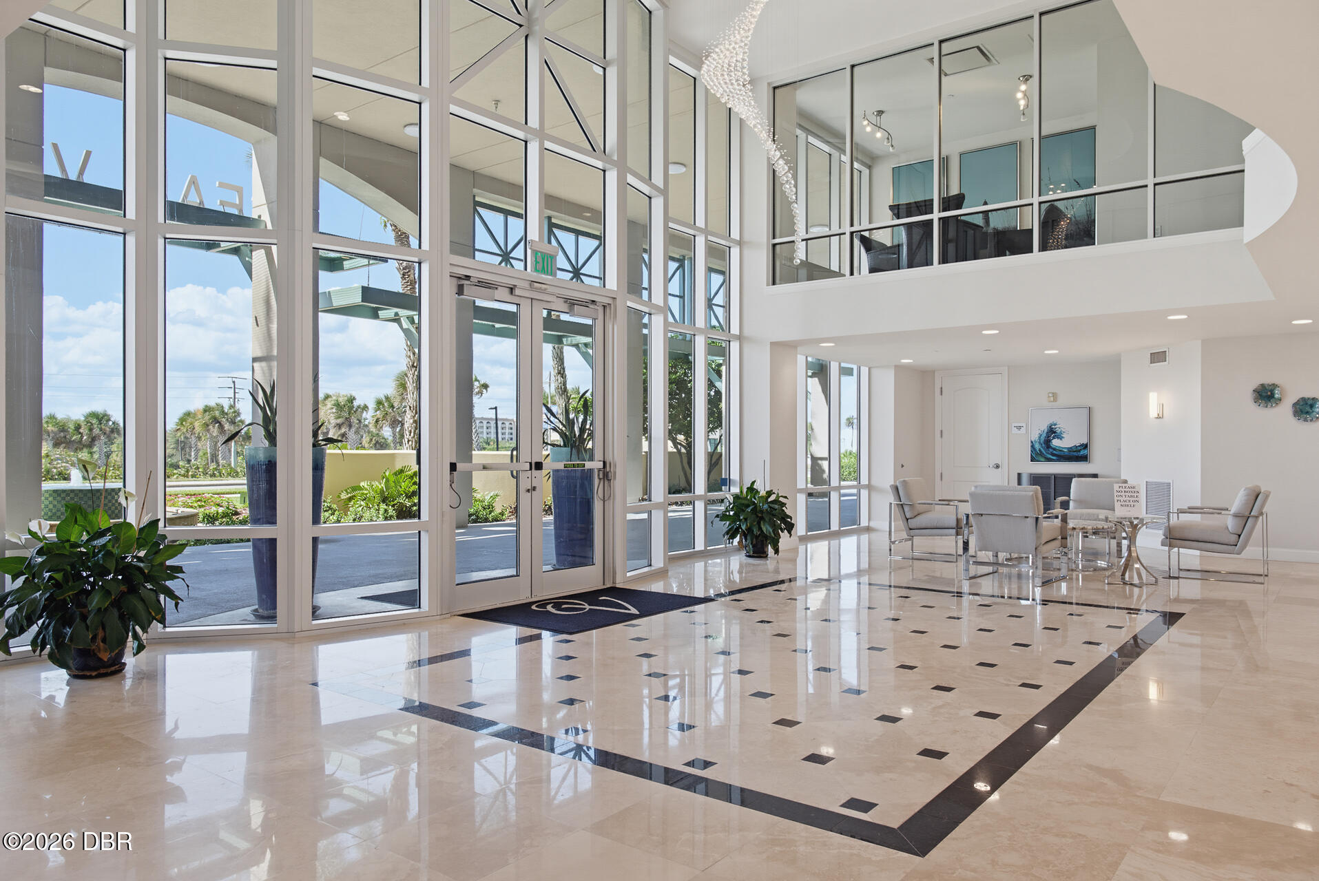 3703 S Atlantic Avenue Unit: 204