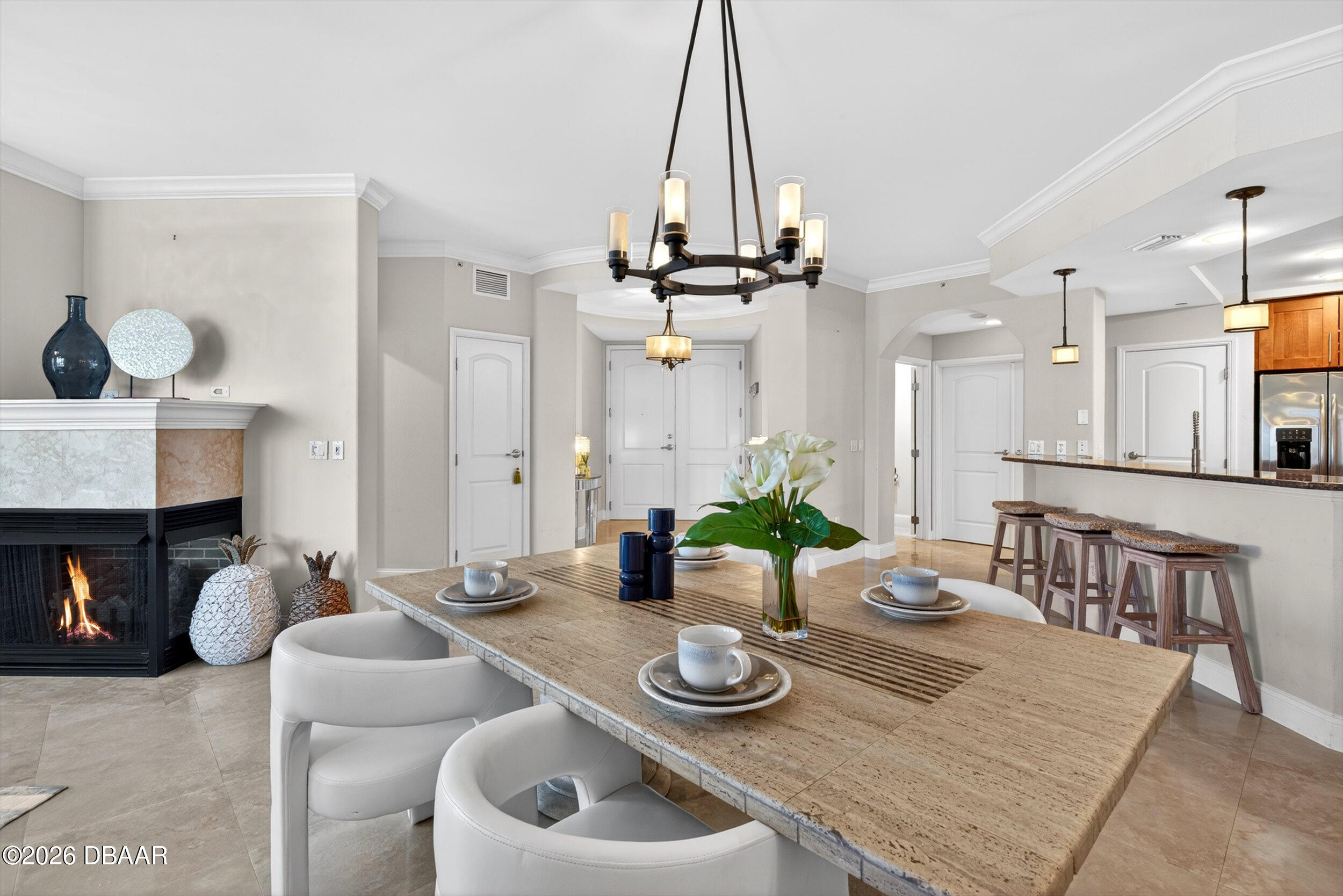 3703 S Atlantic Avenue Unit: 204