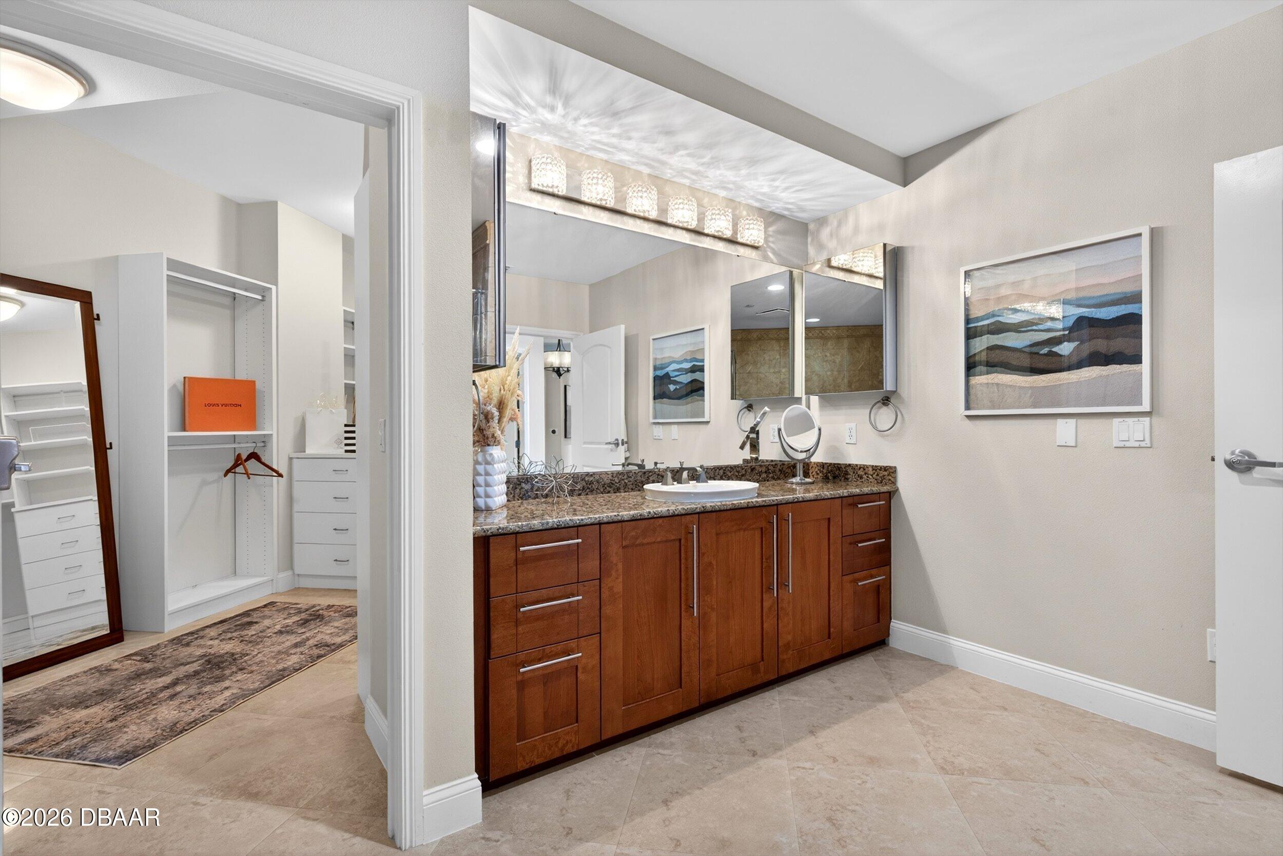 3703 S Atlantic Avenue Unit: 204