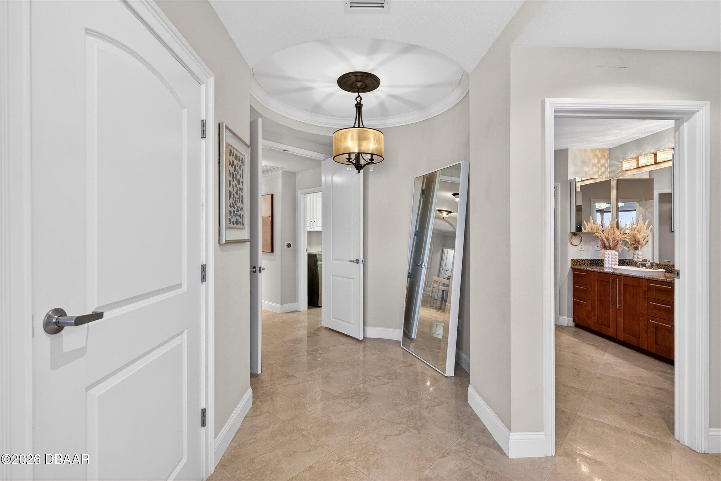 3703 S Atlantic Avenue Unit: 204