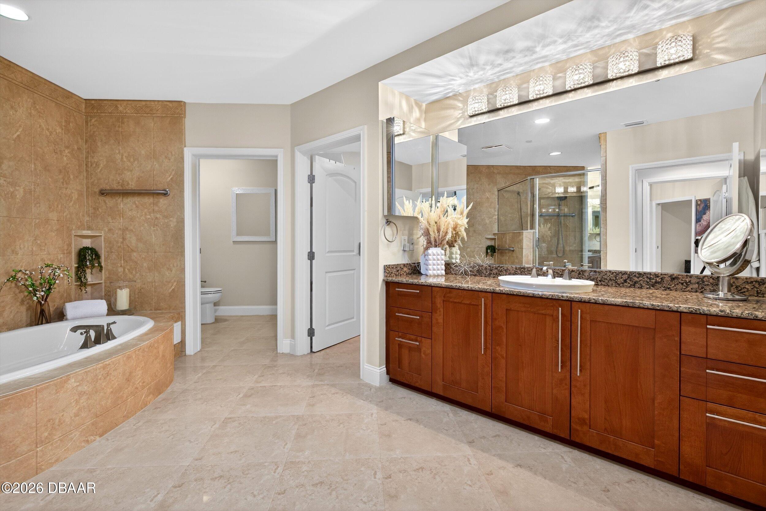 3703 S Atlantic Avenue Unit: 204