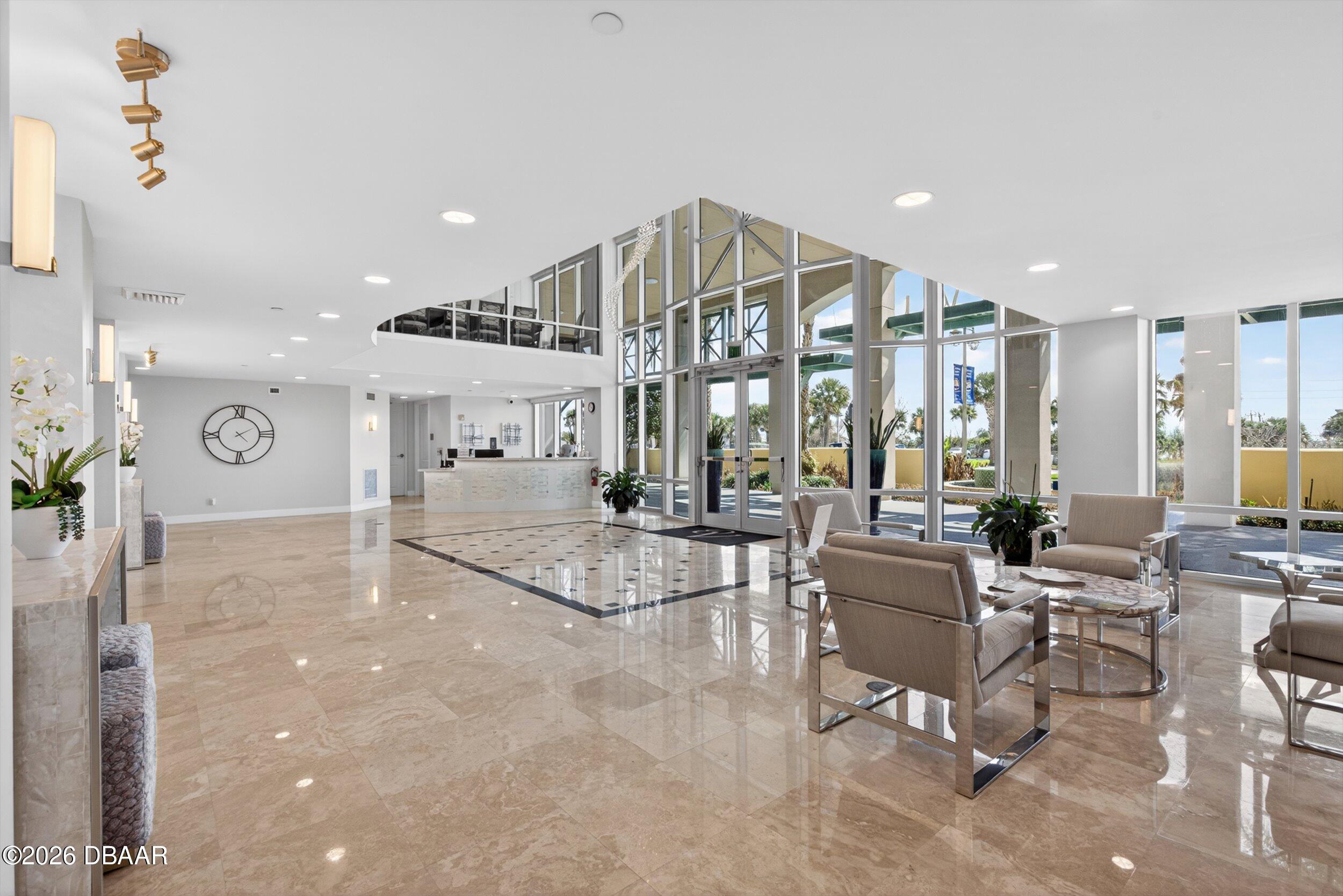 3703 S Atlantic Avenue Unit: 204