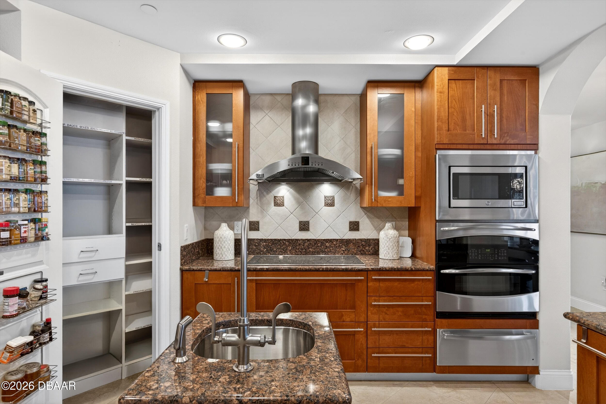 3703 S Atlantic Avenue Unit: 204