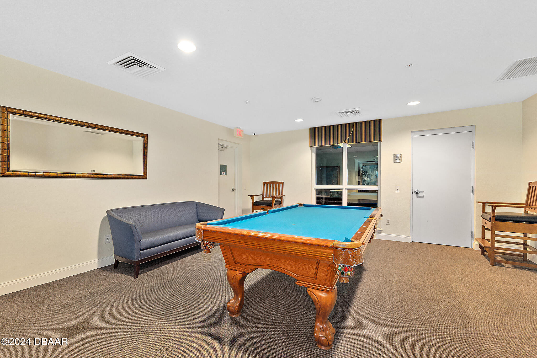 2 Oceans West Boulevard Unit: 606