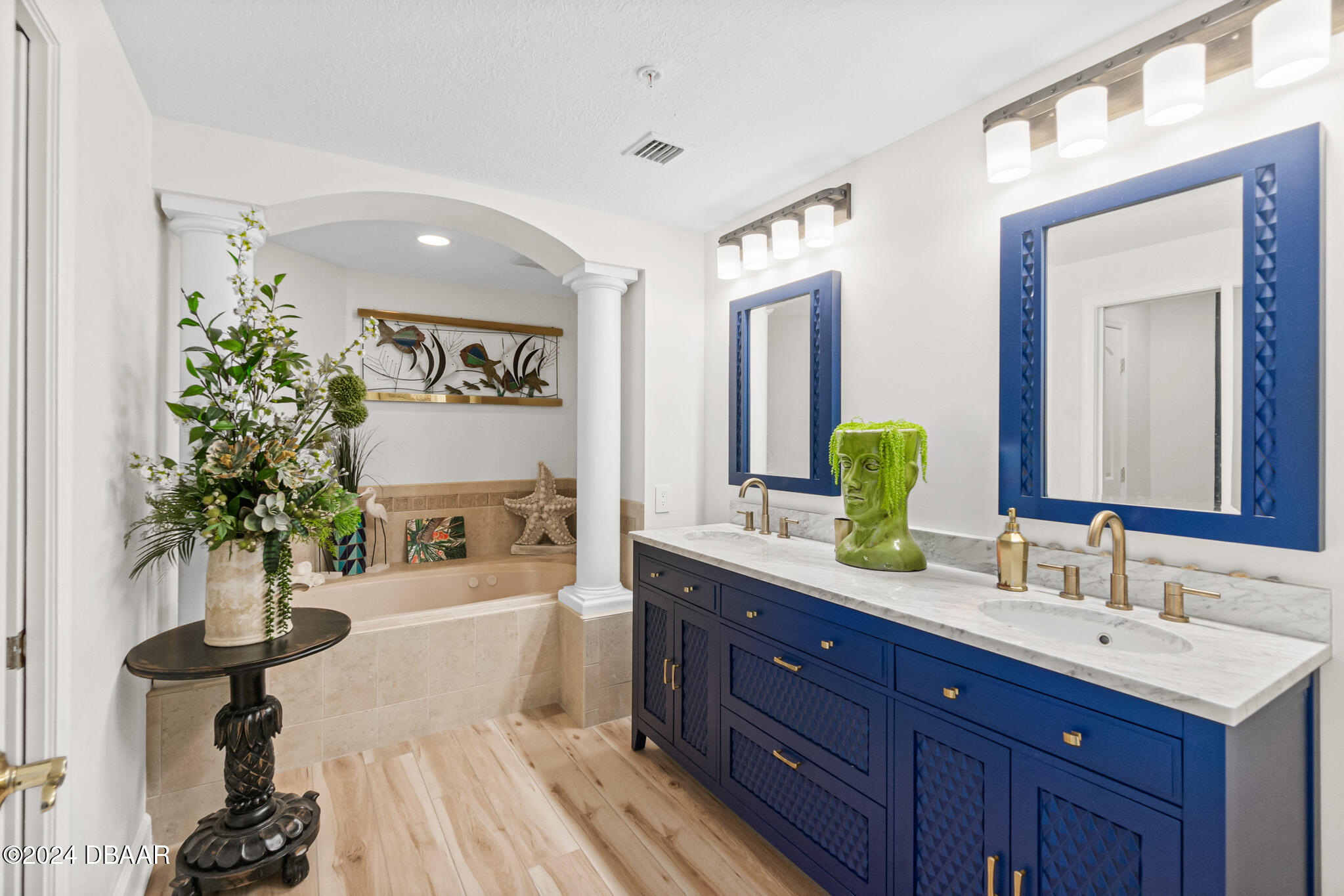 2300 N Atlantic Avenue Unit: 1701