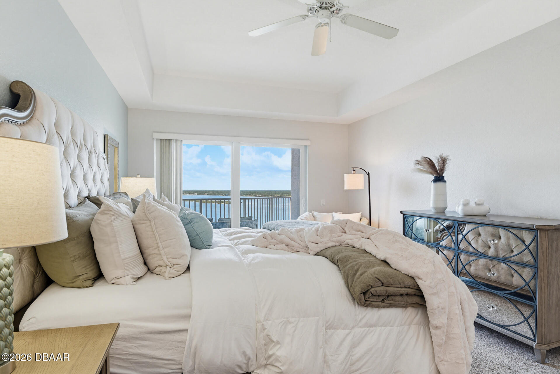 2 Oceans West Boulevard Unit: 1702
