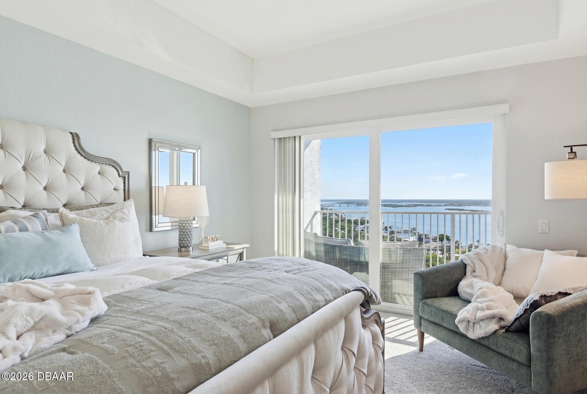 2 Oceans West Boulevard Unit: 1702