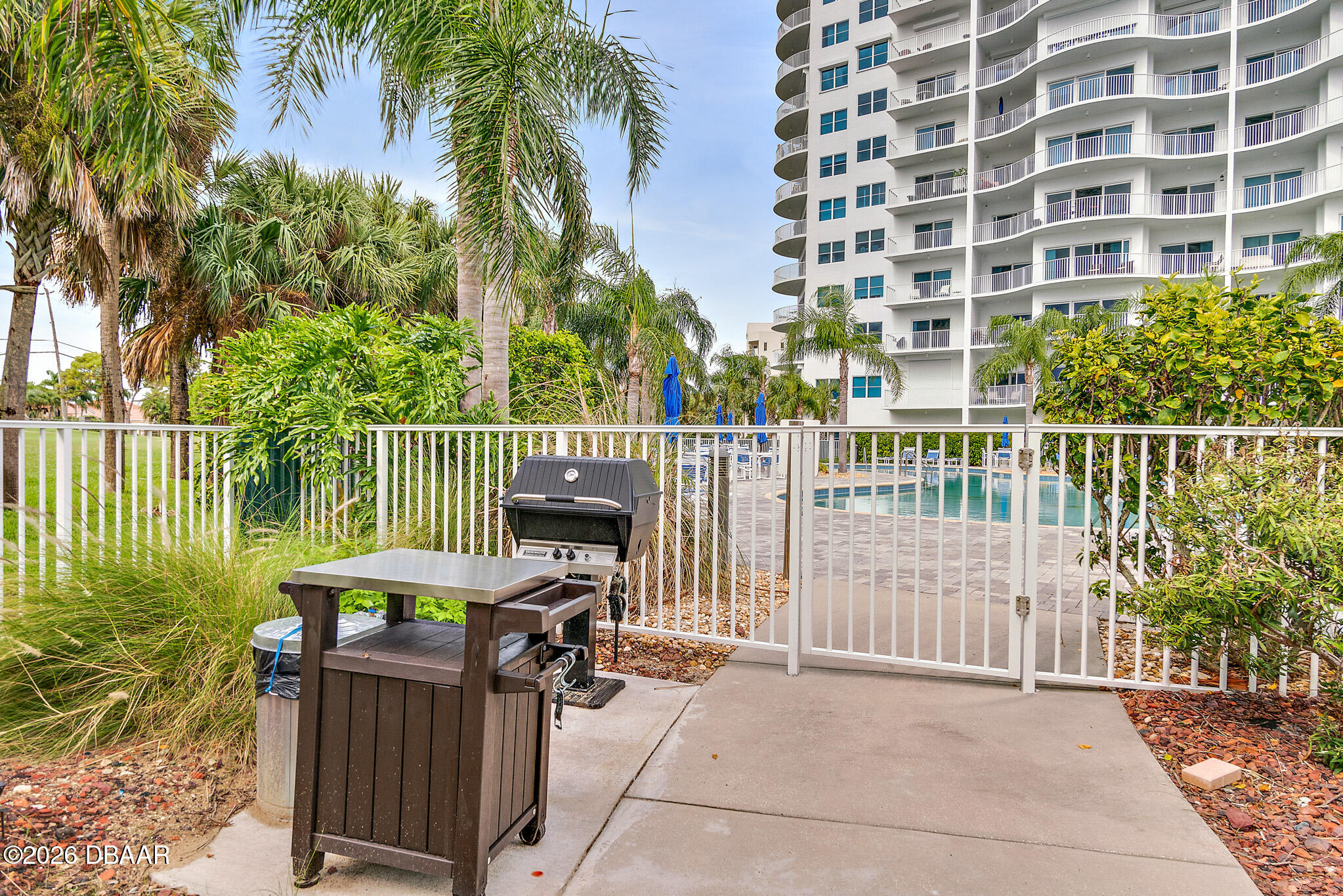 2 Oceans West Boulevard Unit: 1702