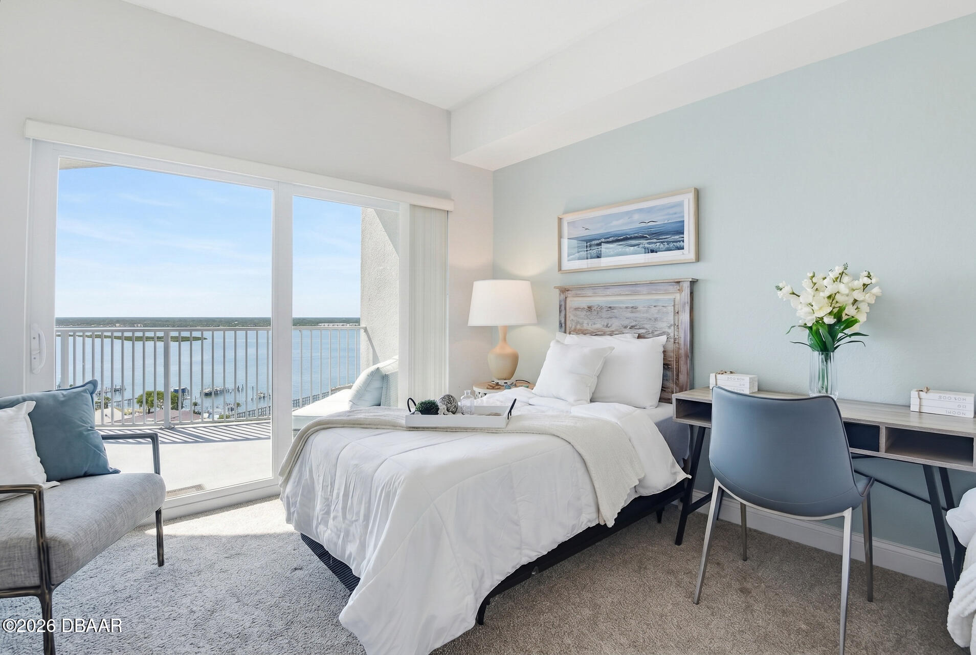 2 Oceans West Boulevard Unit: 1702