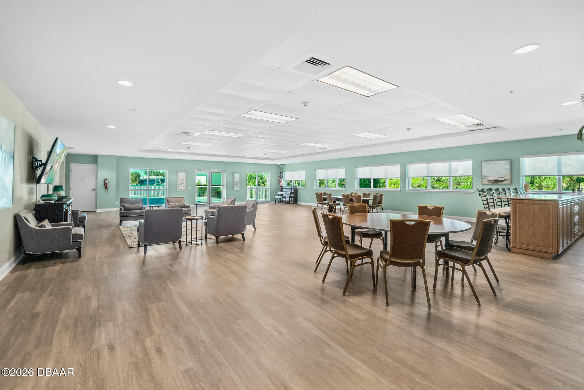 2 Oceans West Boulevard Unit: 1702