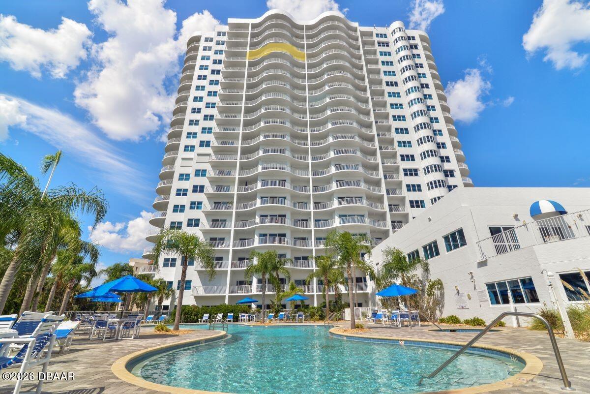 2 Oceans West Boulevard Unit: 1702