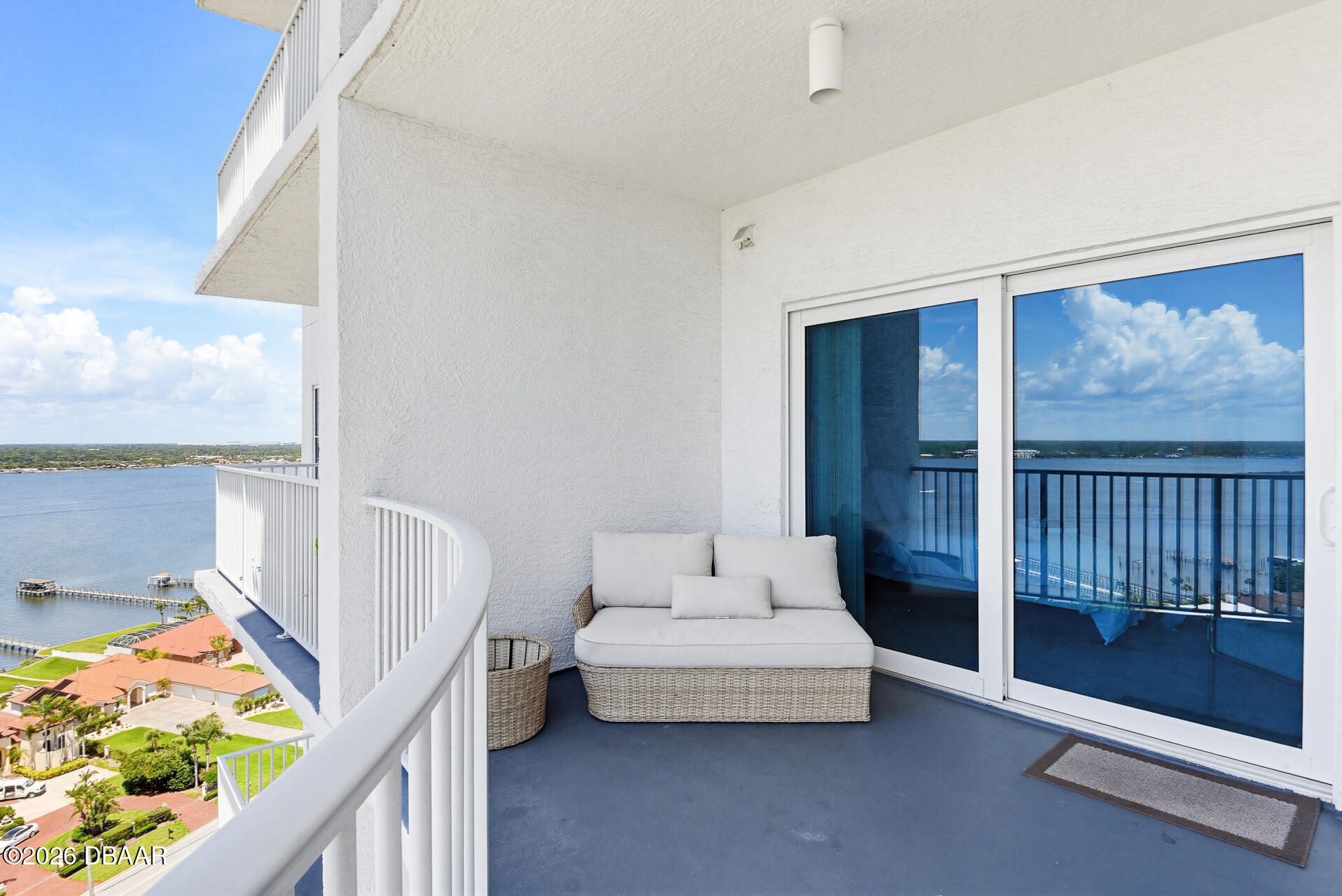 2 Oceans West Boulevard Unit: 1702