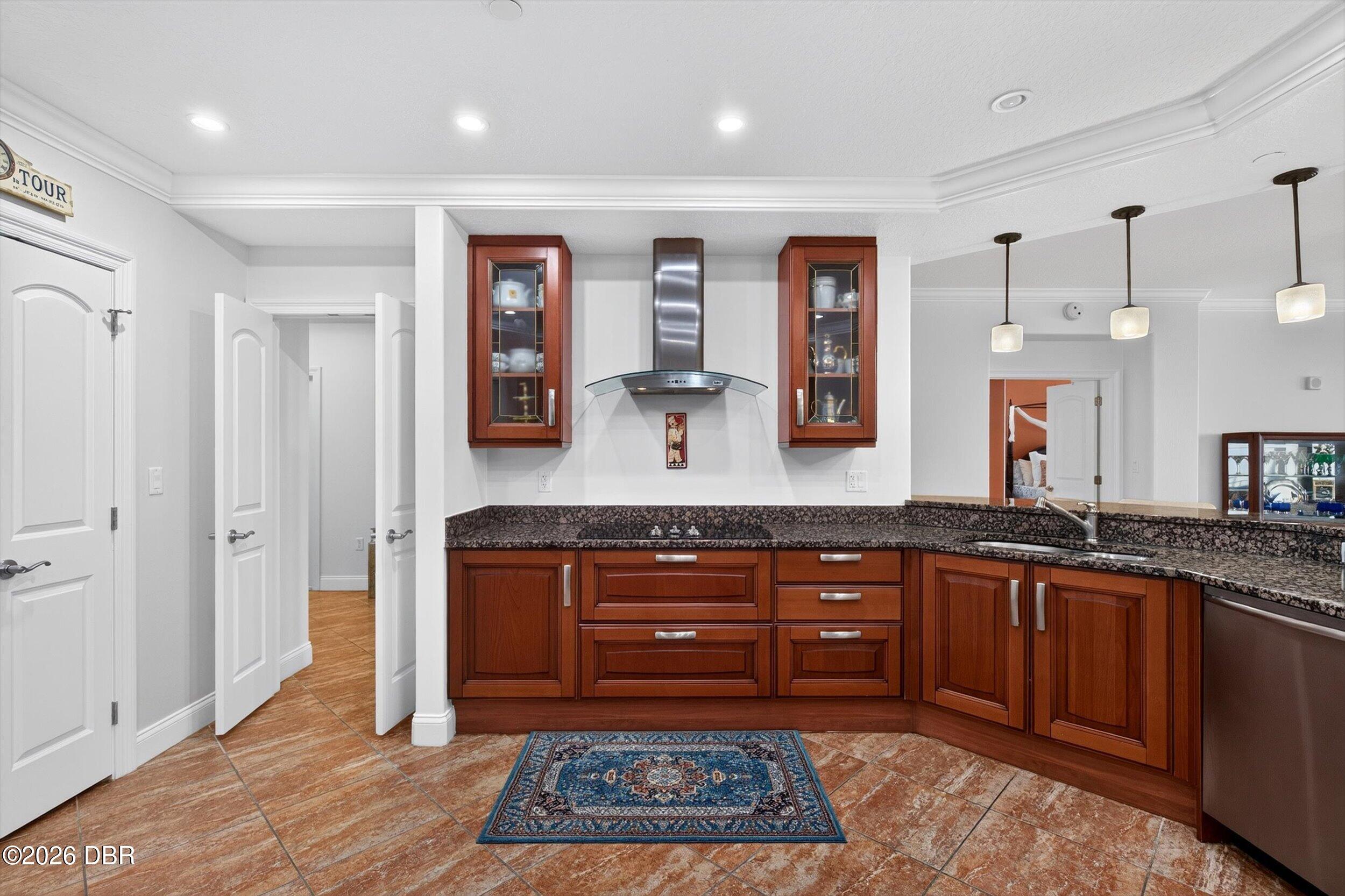 3245 S Atlantic Avenue Unit: 1002