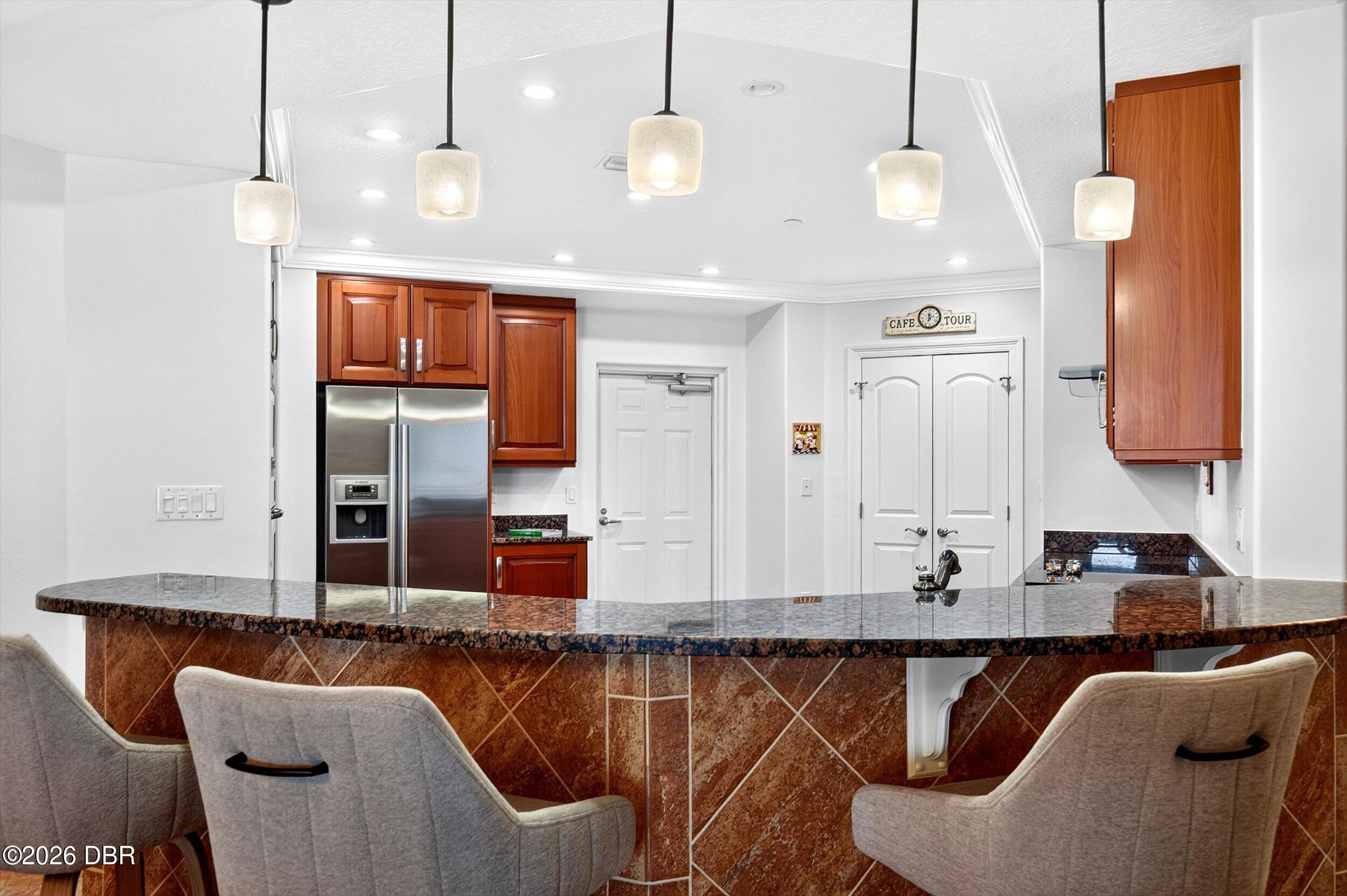 3245 S Atlantic Avenue Unit: 1002