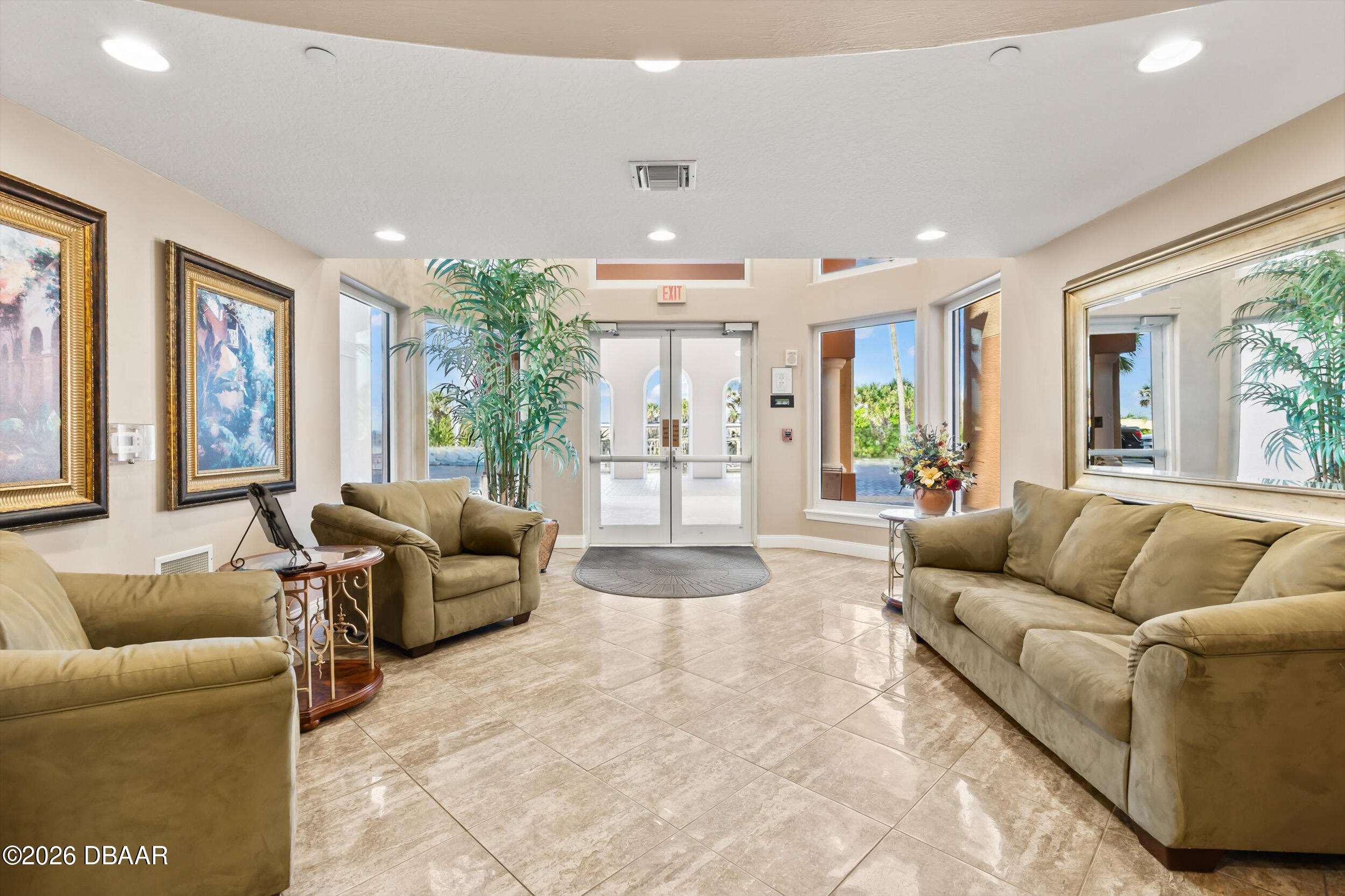 3245 S Atlantic Avenue Unit: 1002