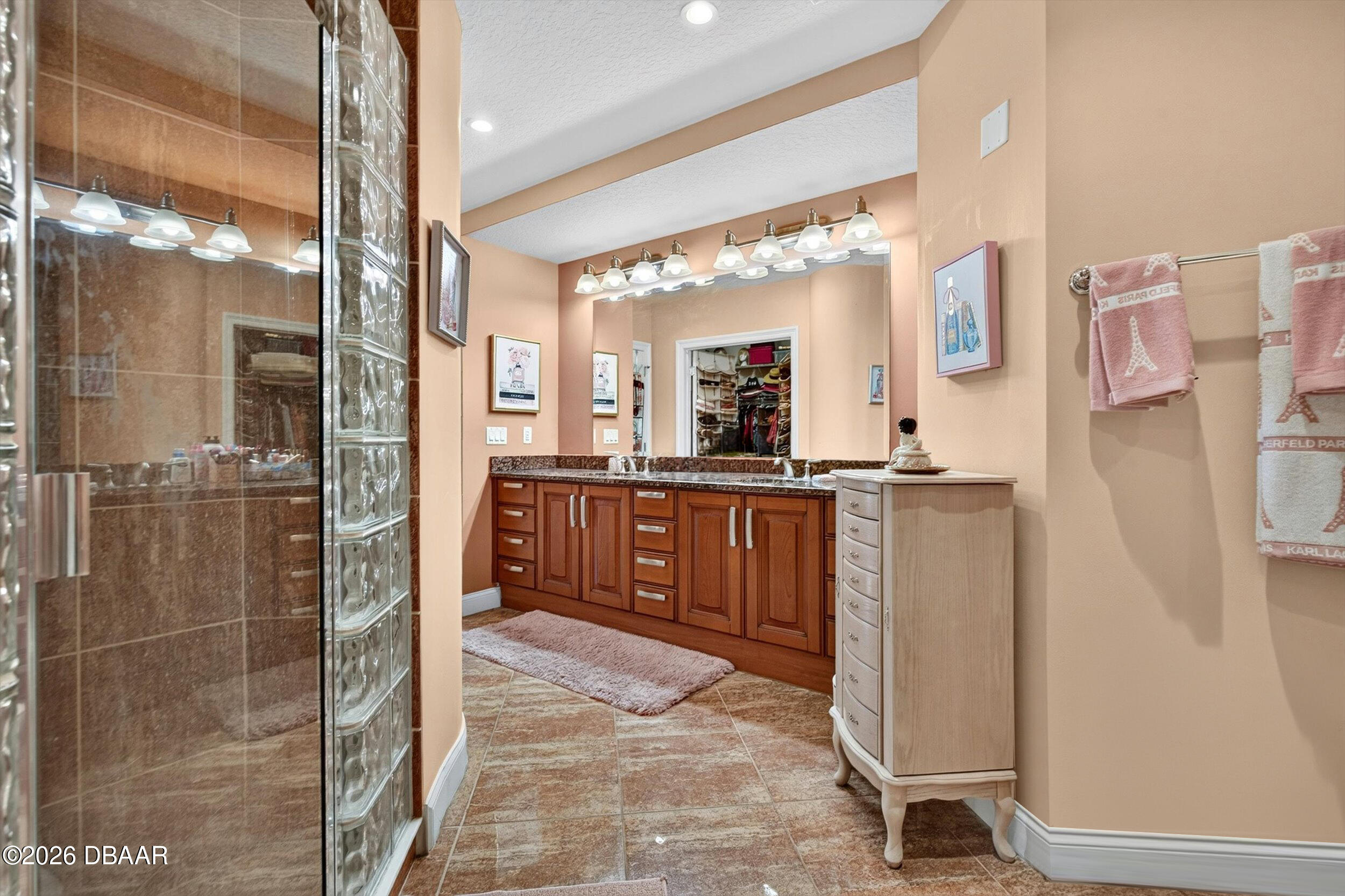 3245 S Atlantic Avenue Unit: 1002