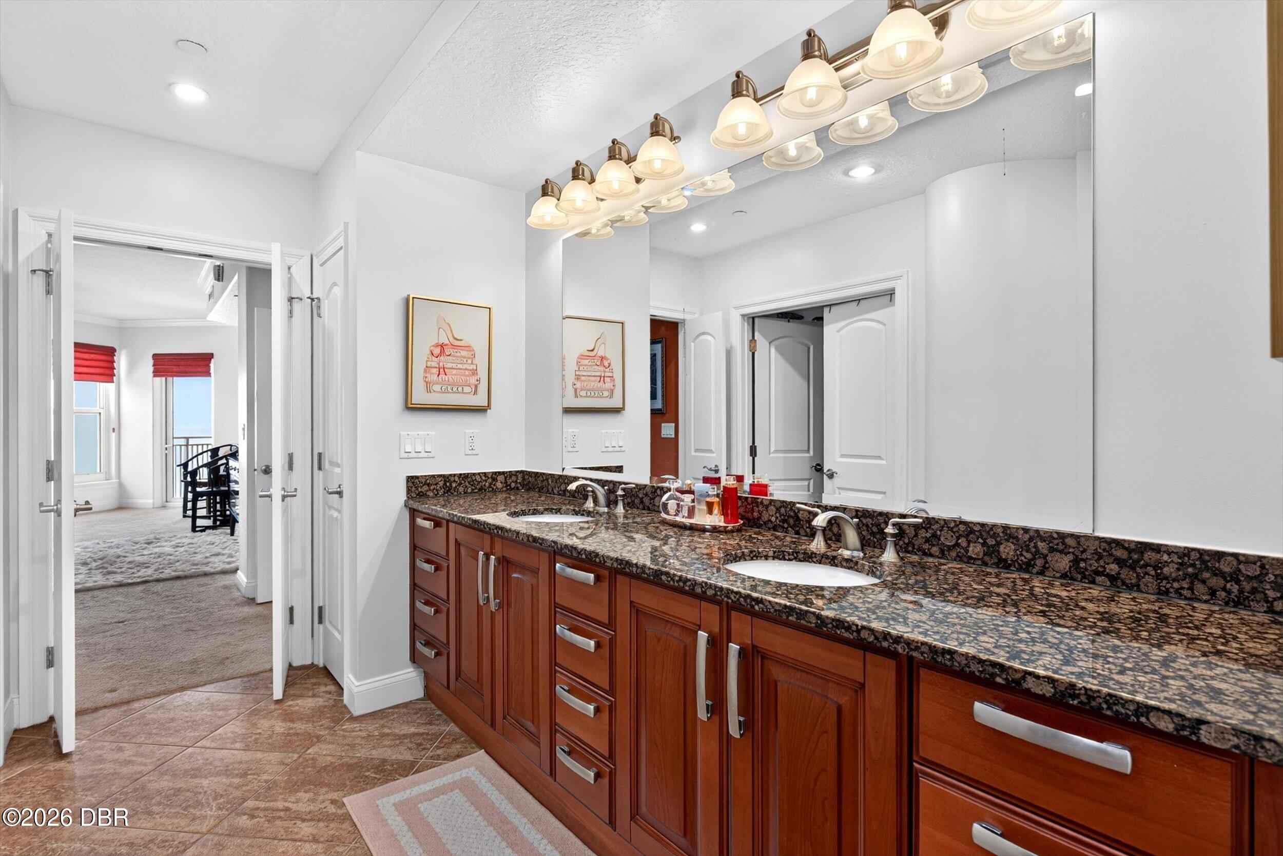 3245 S Atlantic Avenue Unit: 1002