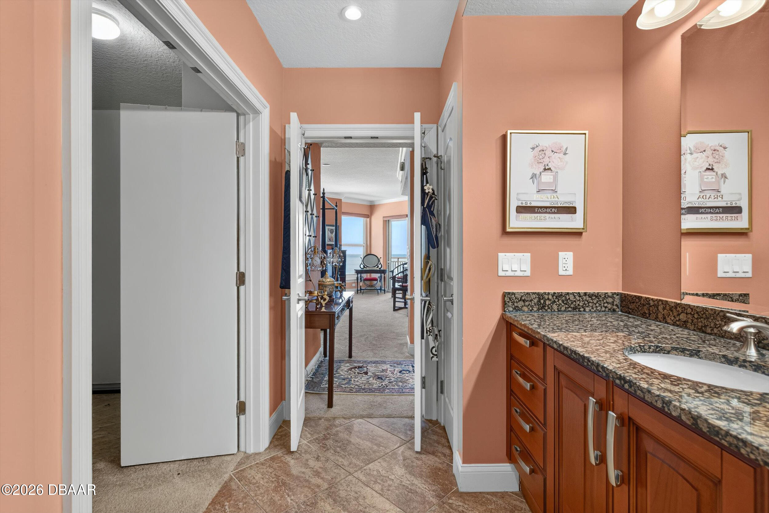 3245 S Atlantic Avenue Unit: 1002