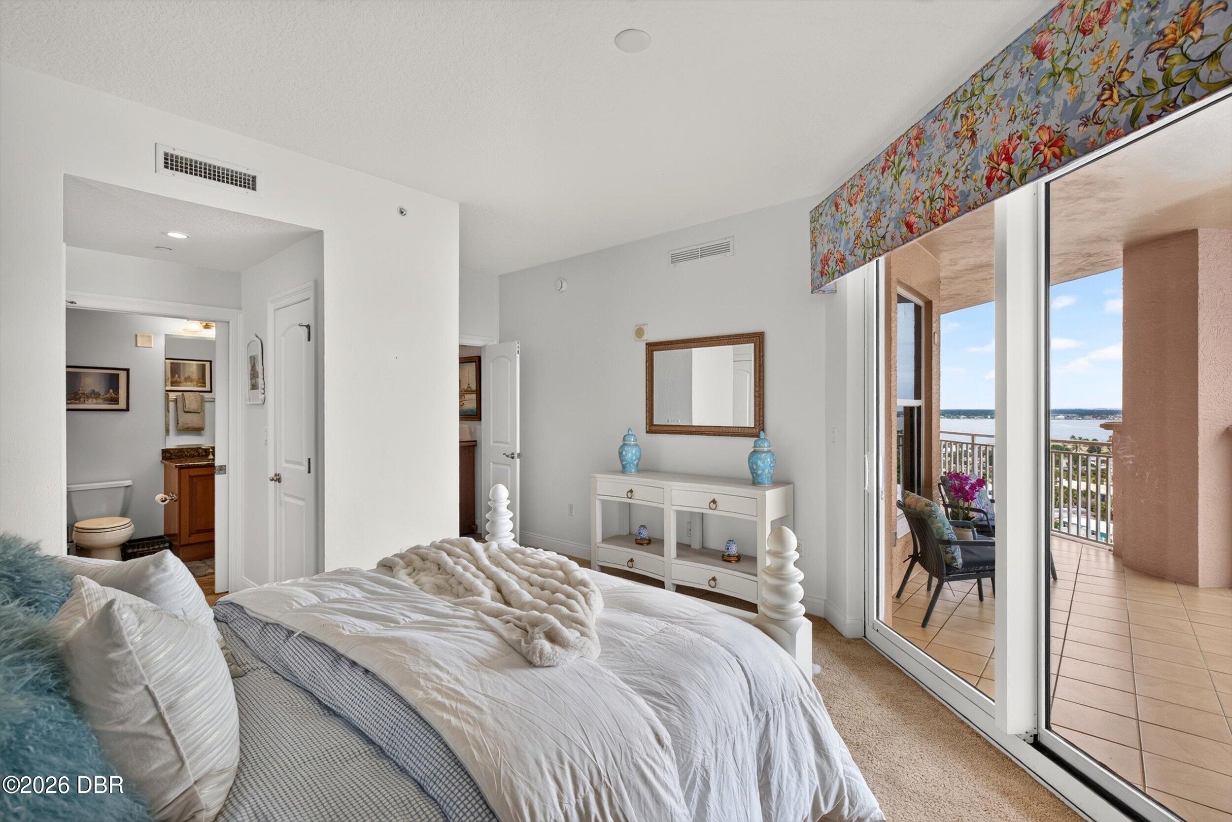 3245 S Atlantic Avenue Unit: 1002
