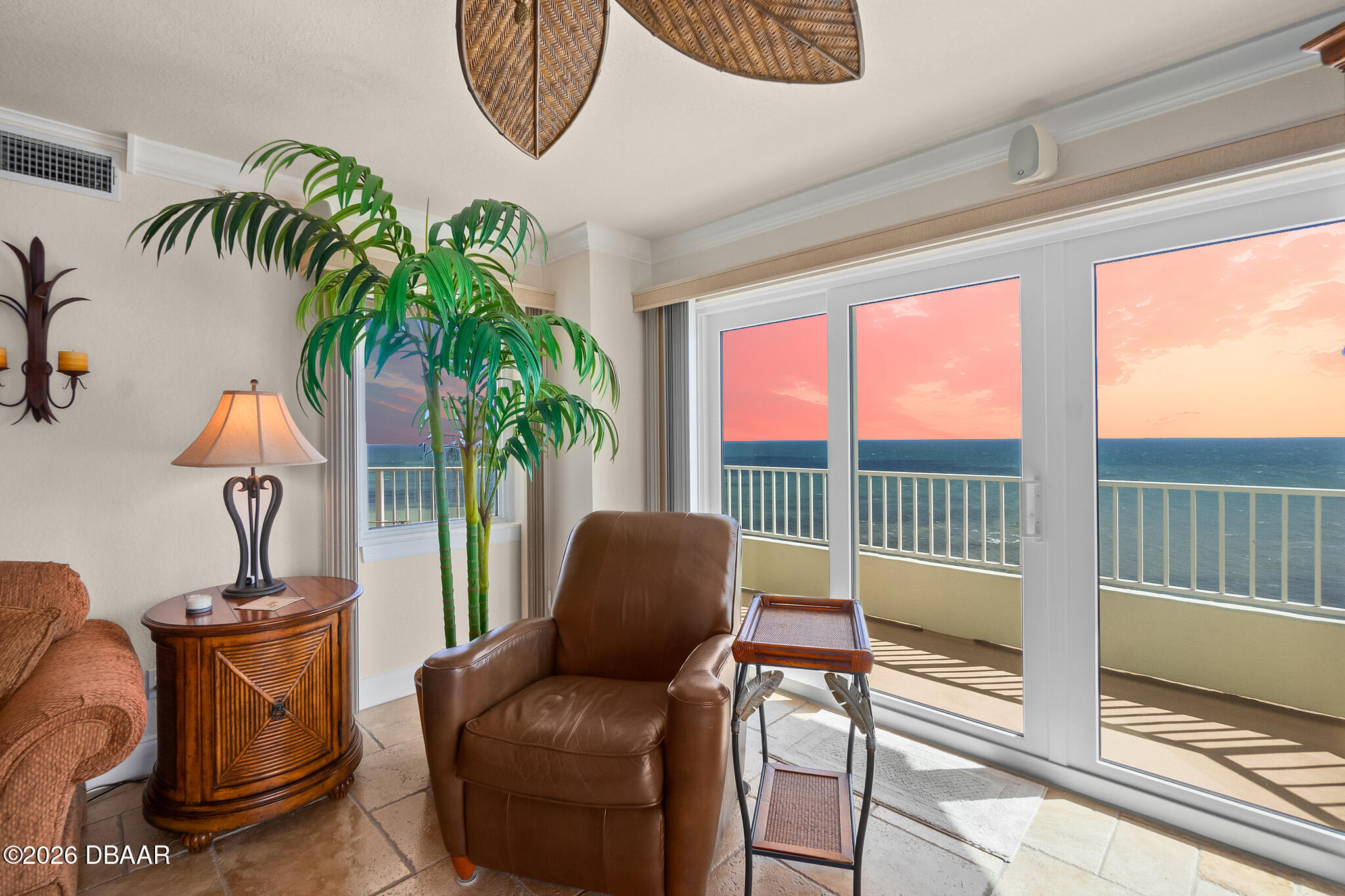 2937 S Atlantic Avenue Unit: 1907