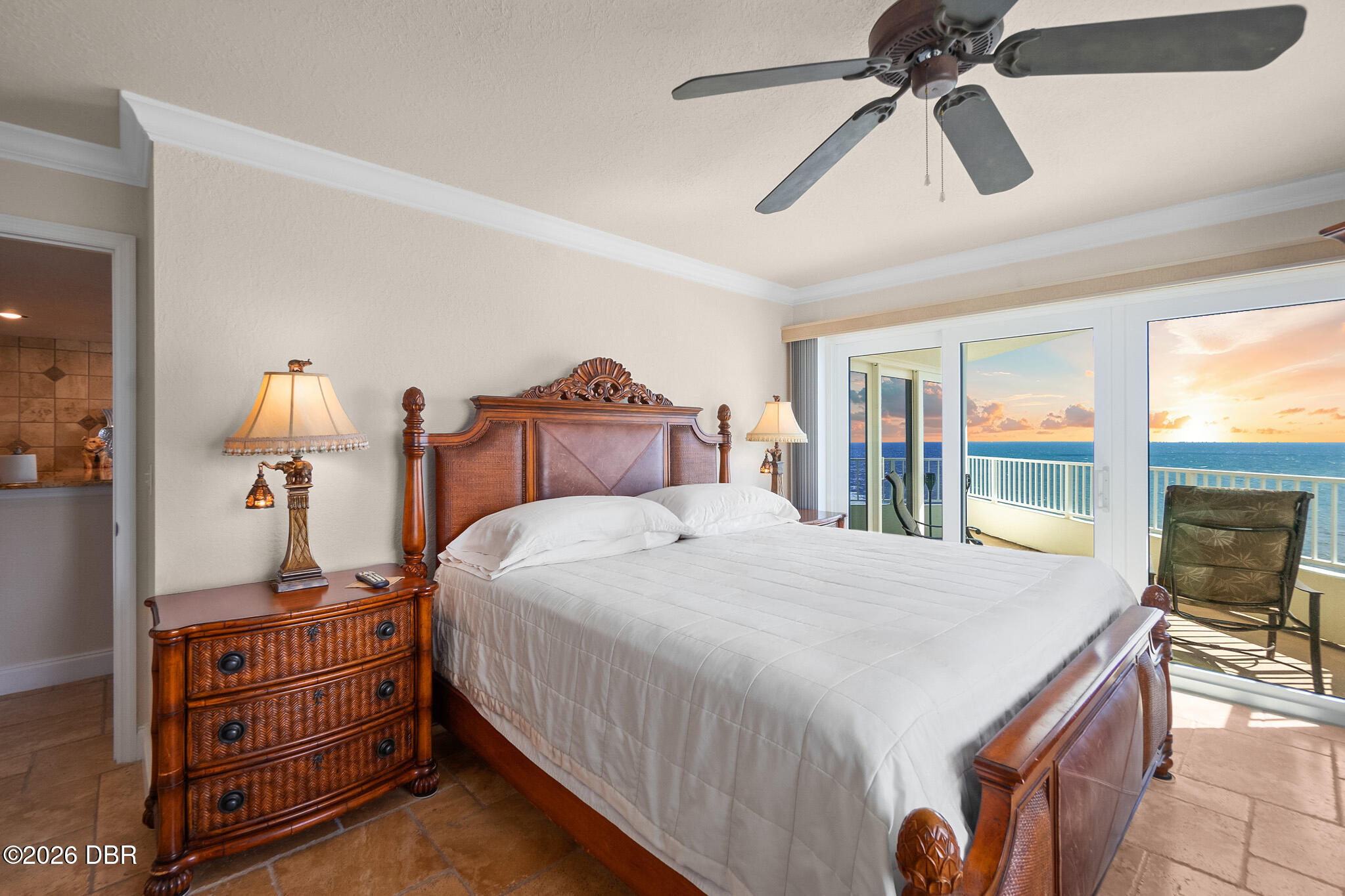 2937 S Atlantic Avenue Unit: 1907